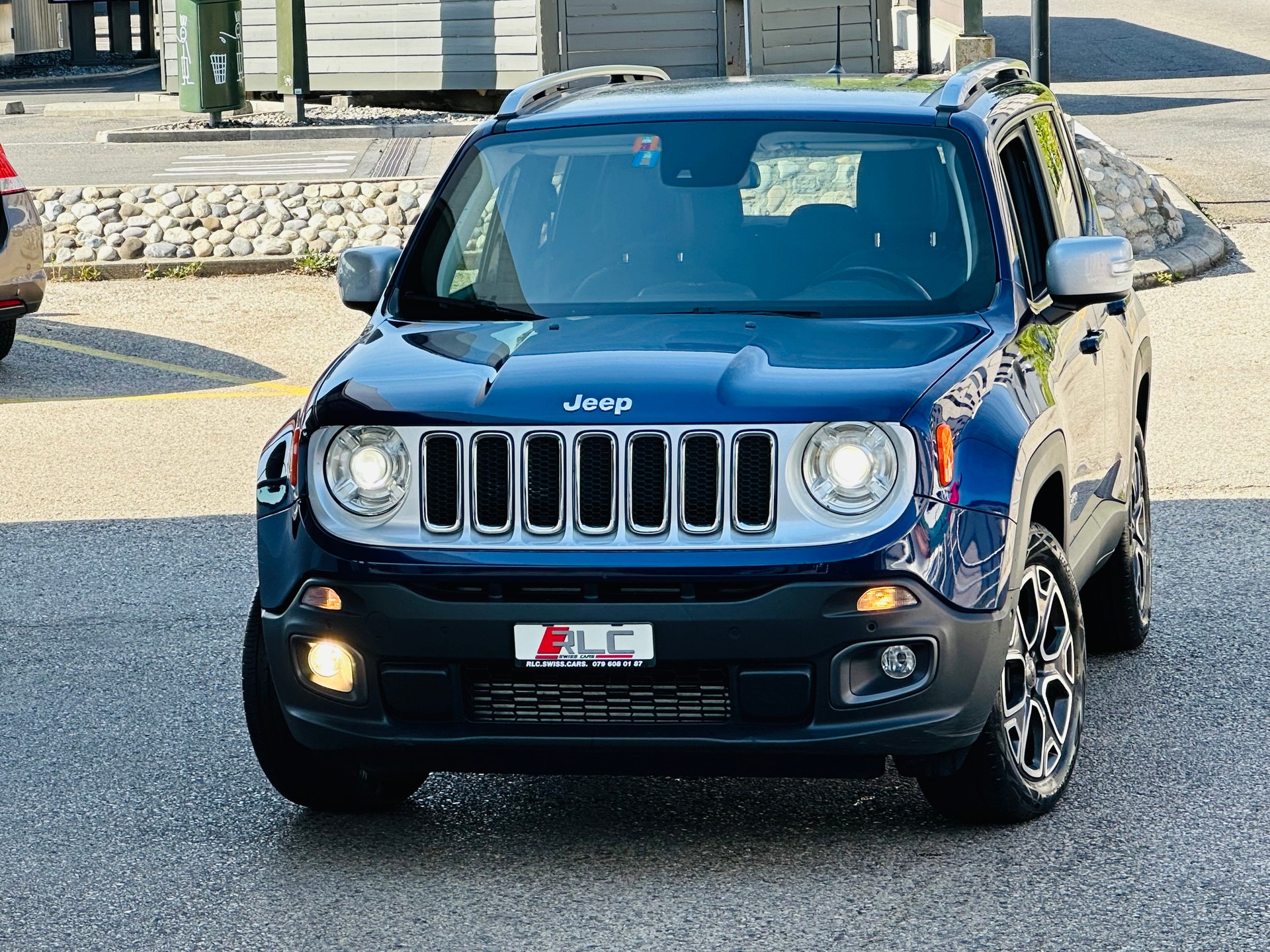 JEEP Renegade 1.4 Turbo Limited AWD-image-2