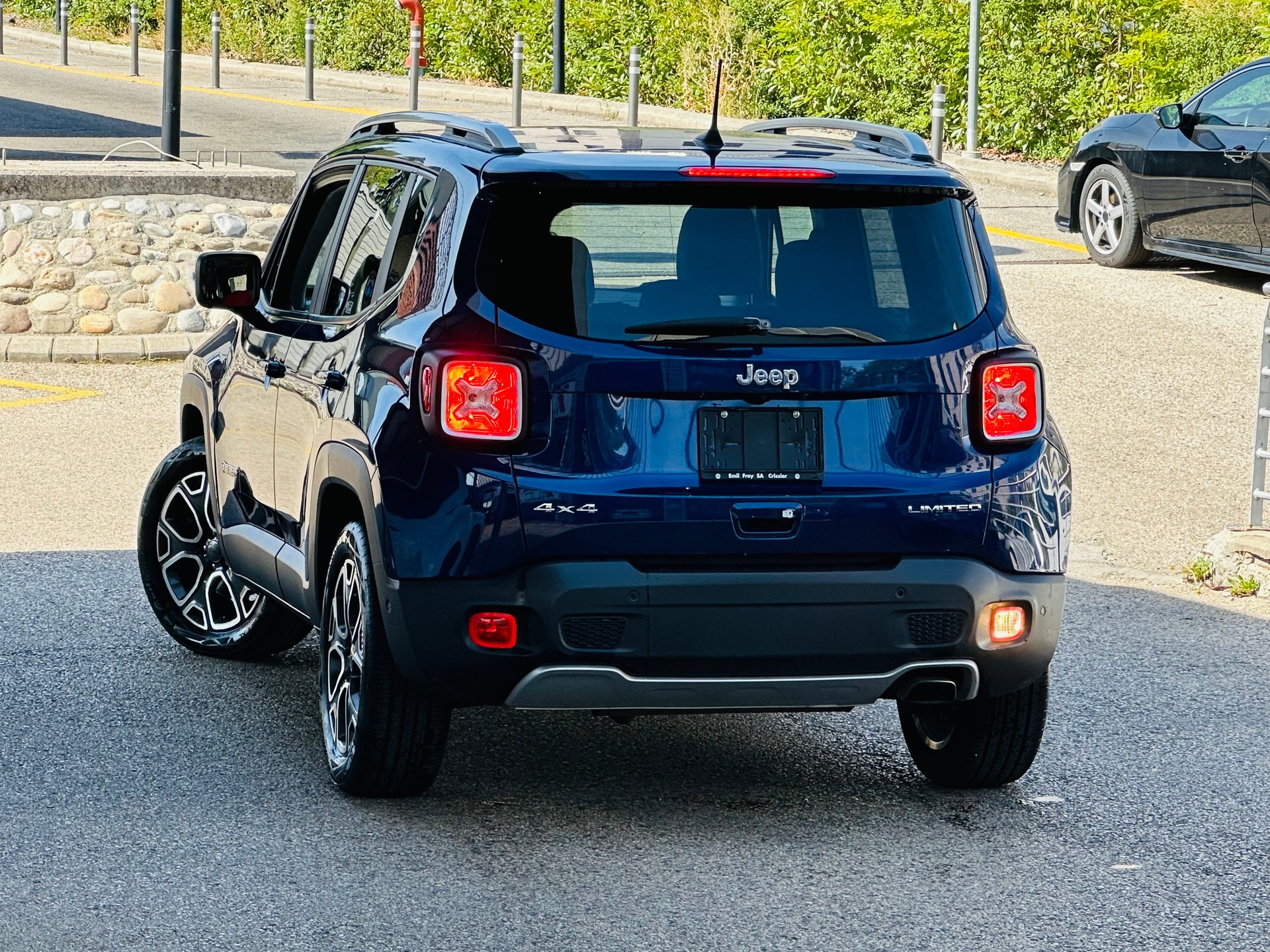 JEEP Renegade 1.4 Turbo Limited AWD-image-5
