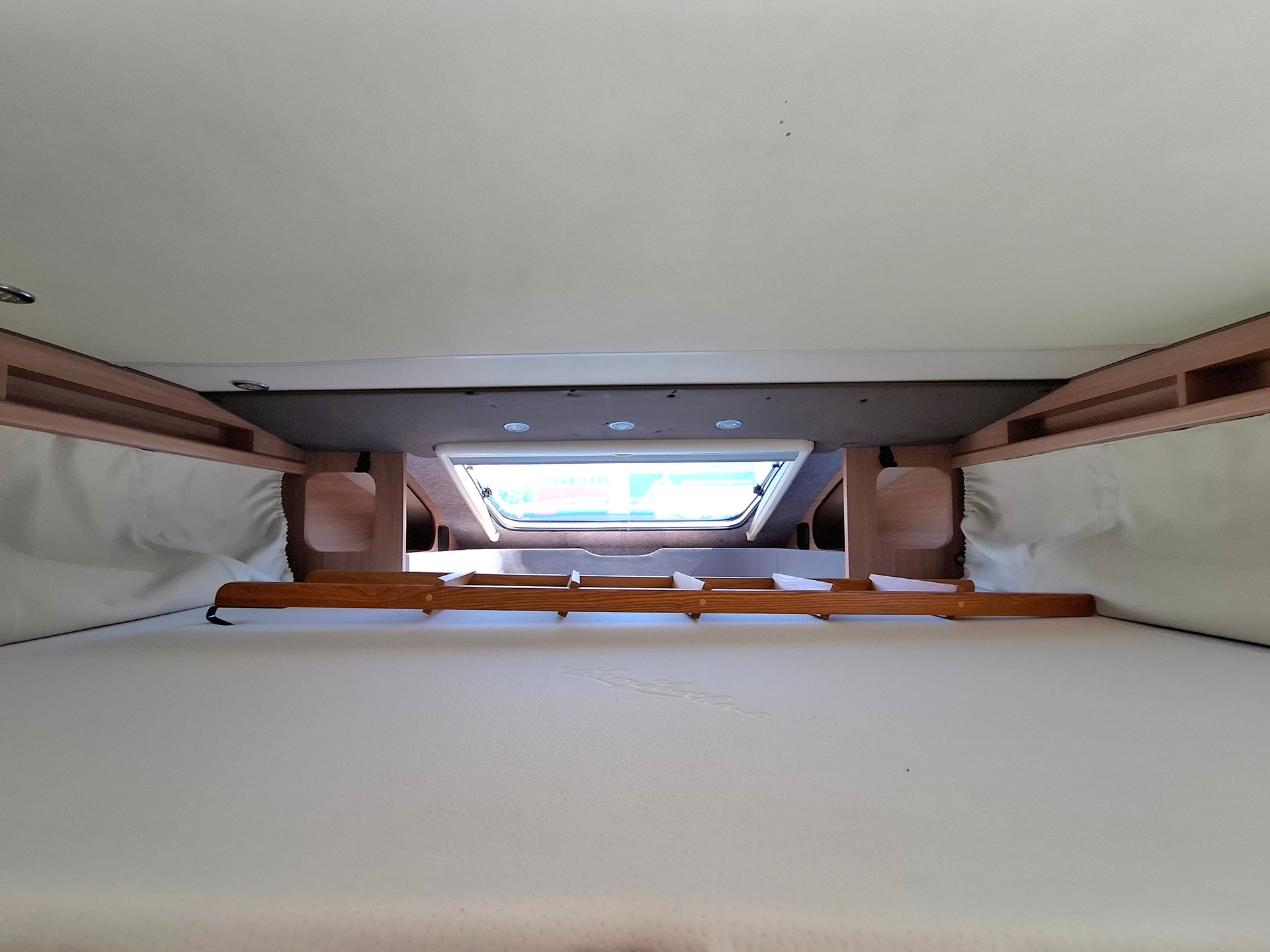 KNAUS Sky Wave 650 MF - ab MFK, Service, GK, neue Reifen! TOP!-image-14