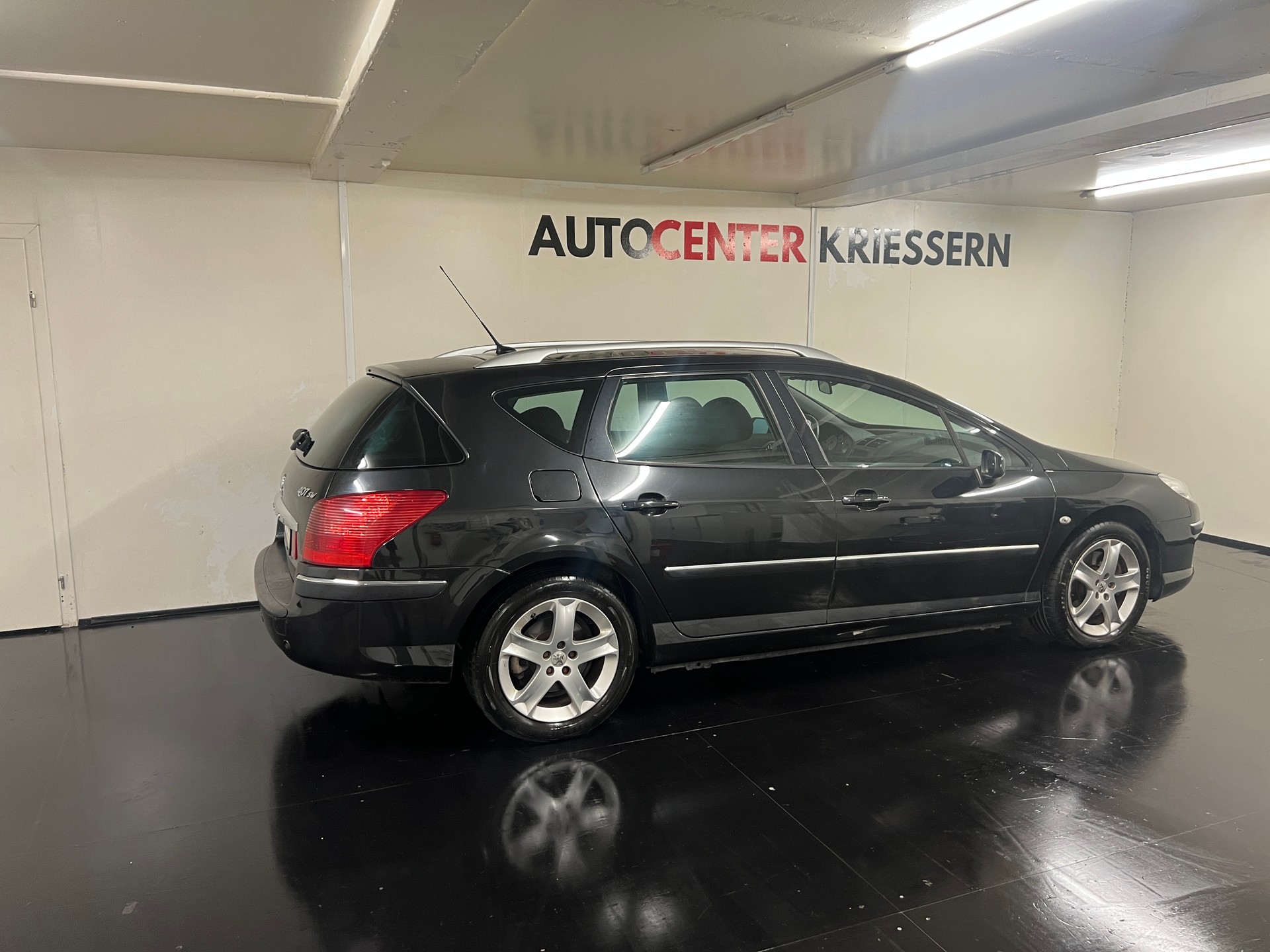 PEUGEOT 407 SW 2.2 ST Dynamic-image-3