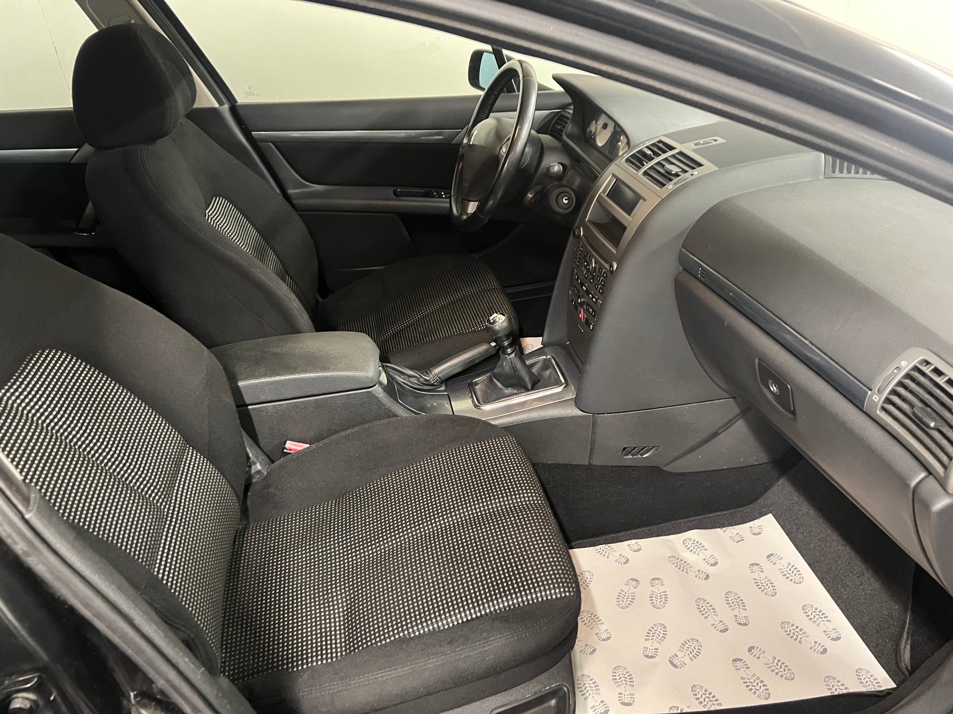 PEUGEOT 407 SW 2.2 ST Dynamic-image-8