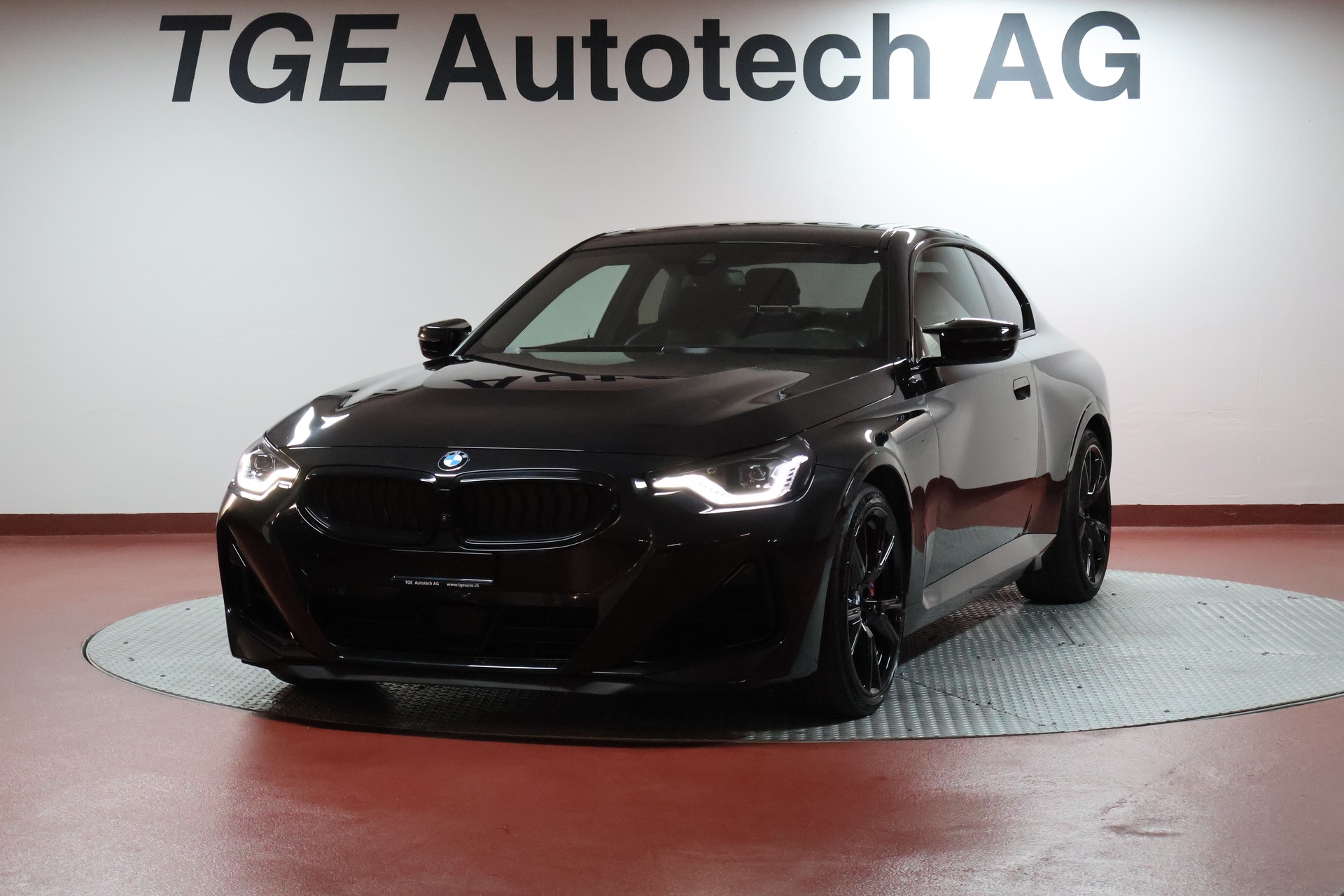BMW M240i xDrive Steptronic-image-0