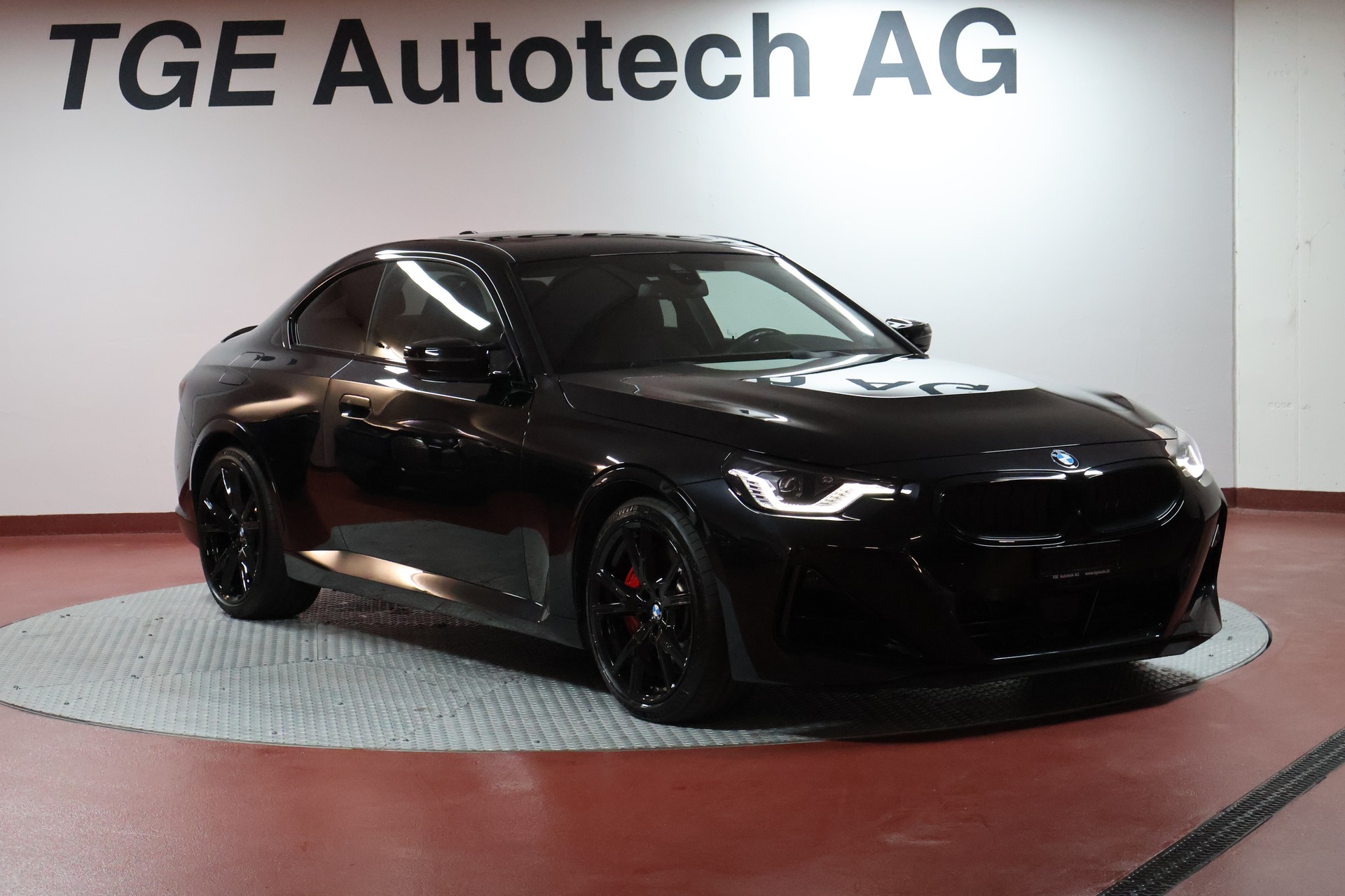 BMW M240i xDrive Steptronic-image-2