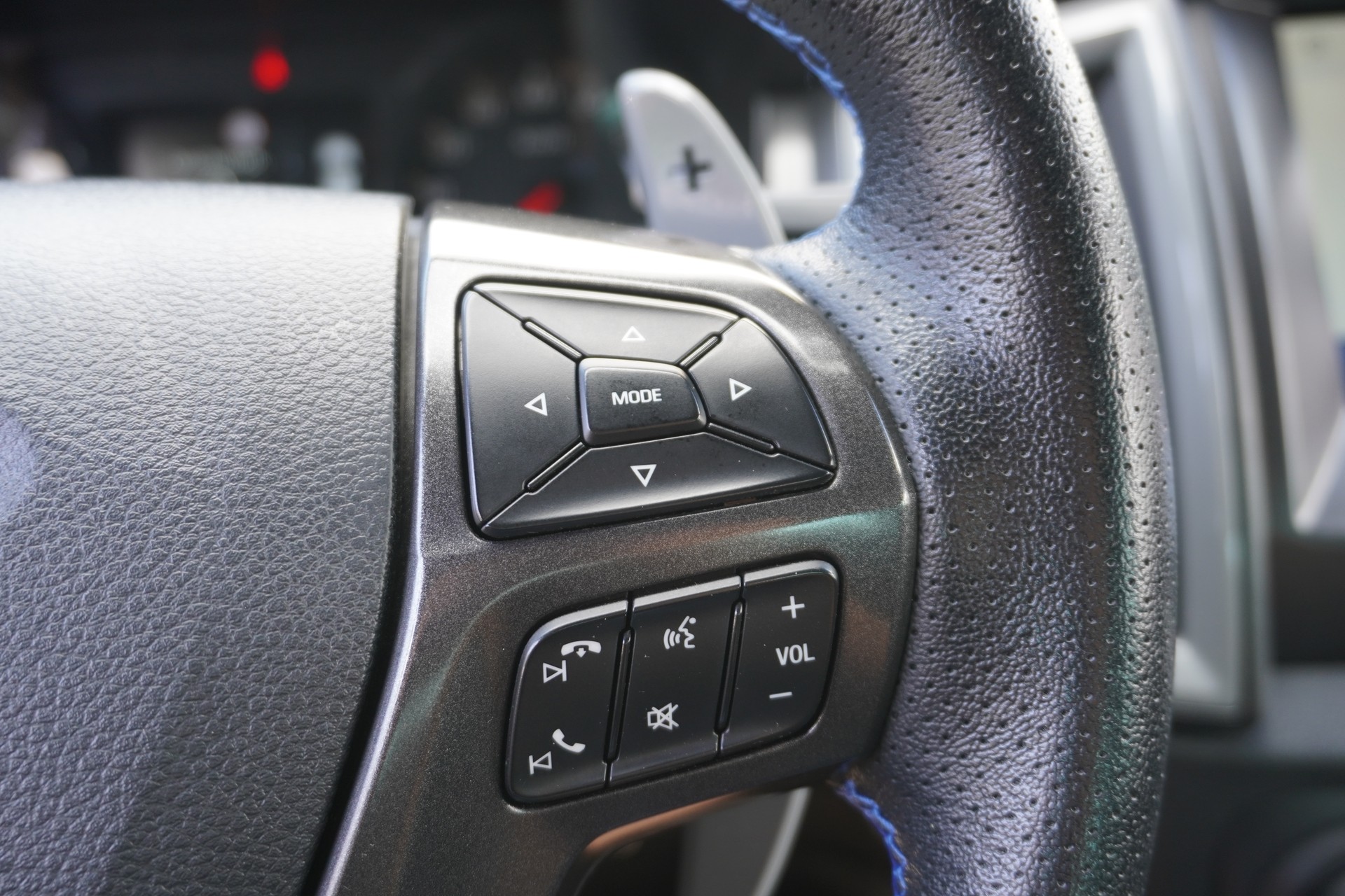 FORD Ranger XLT 2.0 Eco Blue 4x4 RAPTOR!!!-image-25
