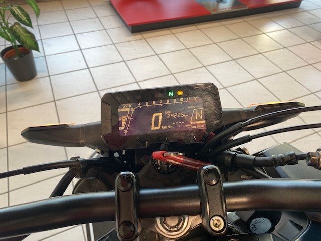 HONDA CB 125 R-showroom-element-3