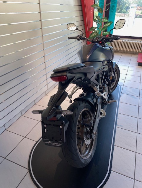 HONDA CB 125 R-showroom-element-1