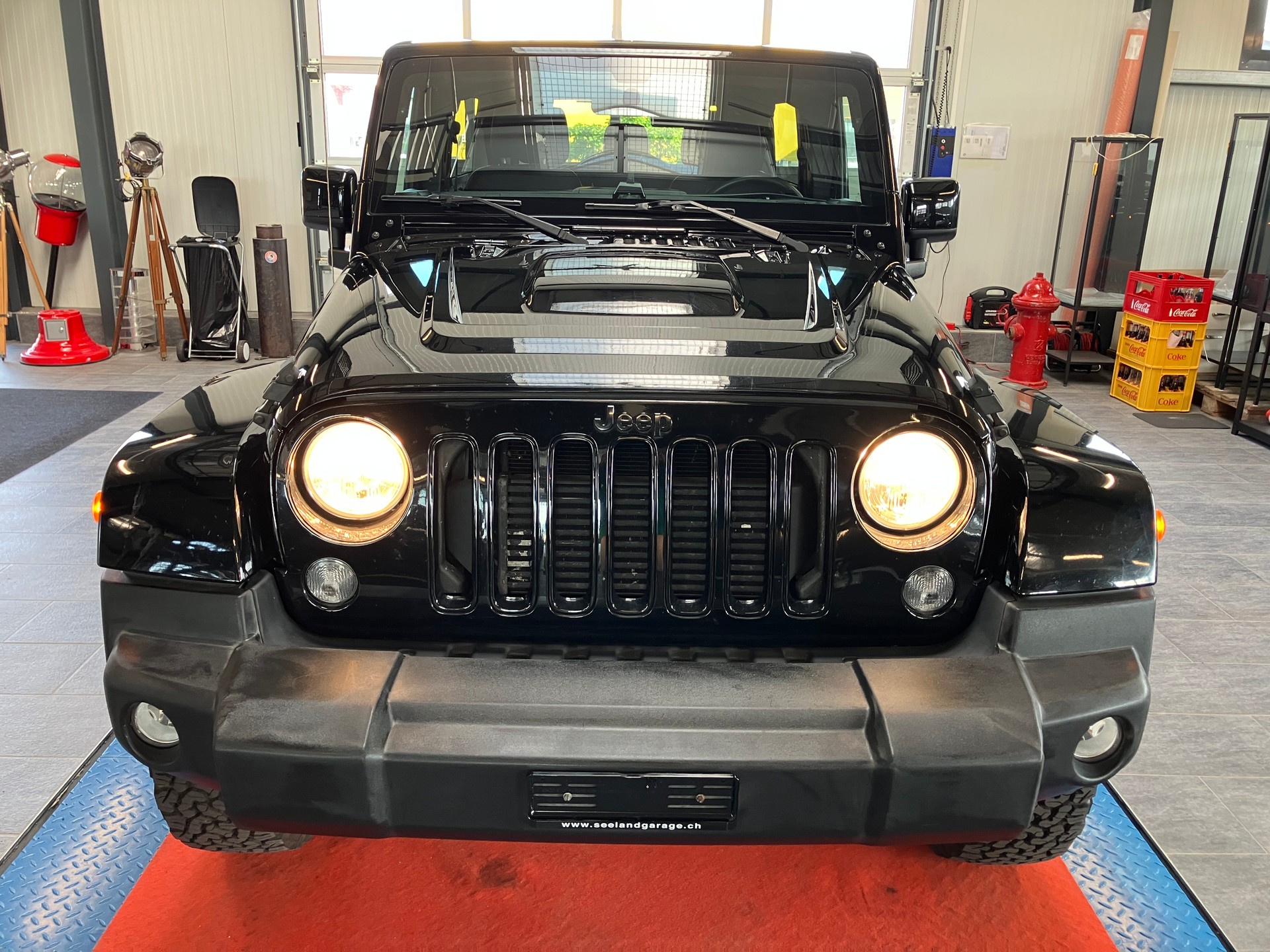JEEP Wrangler 2.8CRD Unlimited Black Edition II Aut.-image-10