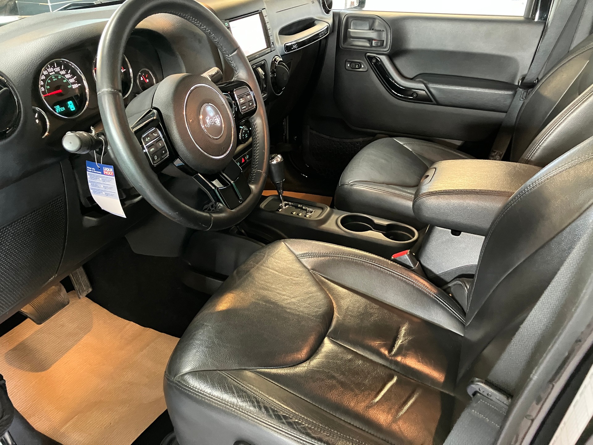 JEEP Wrangler 2.8CRD Unlimited Black Edition II Aut.-image-18