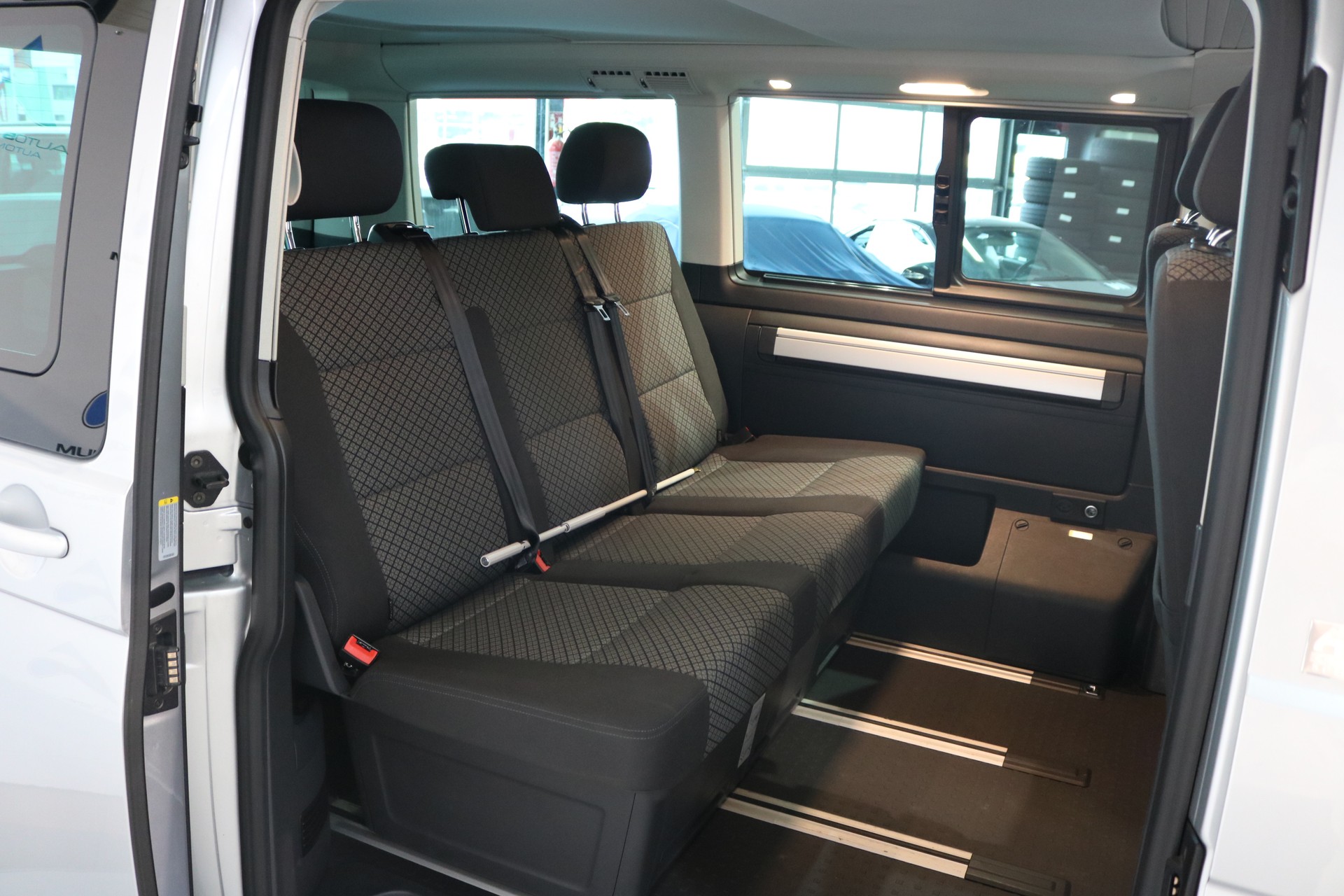 VW T6.1 California 2.0 TDI Beach DSG-image-4