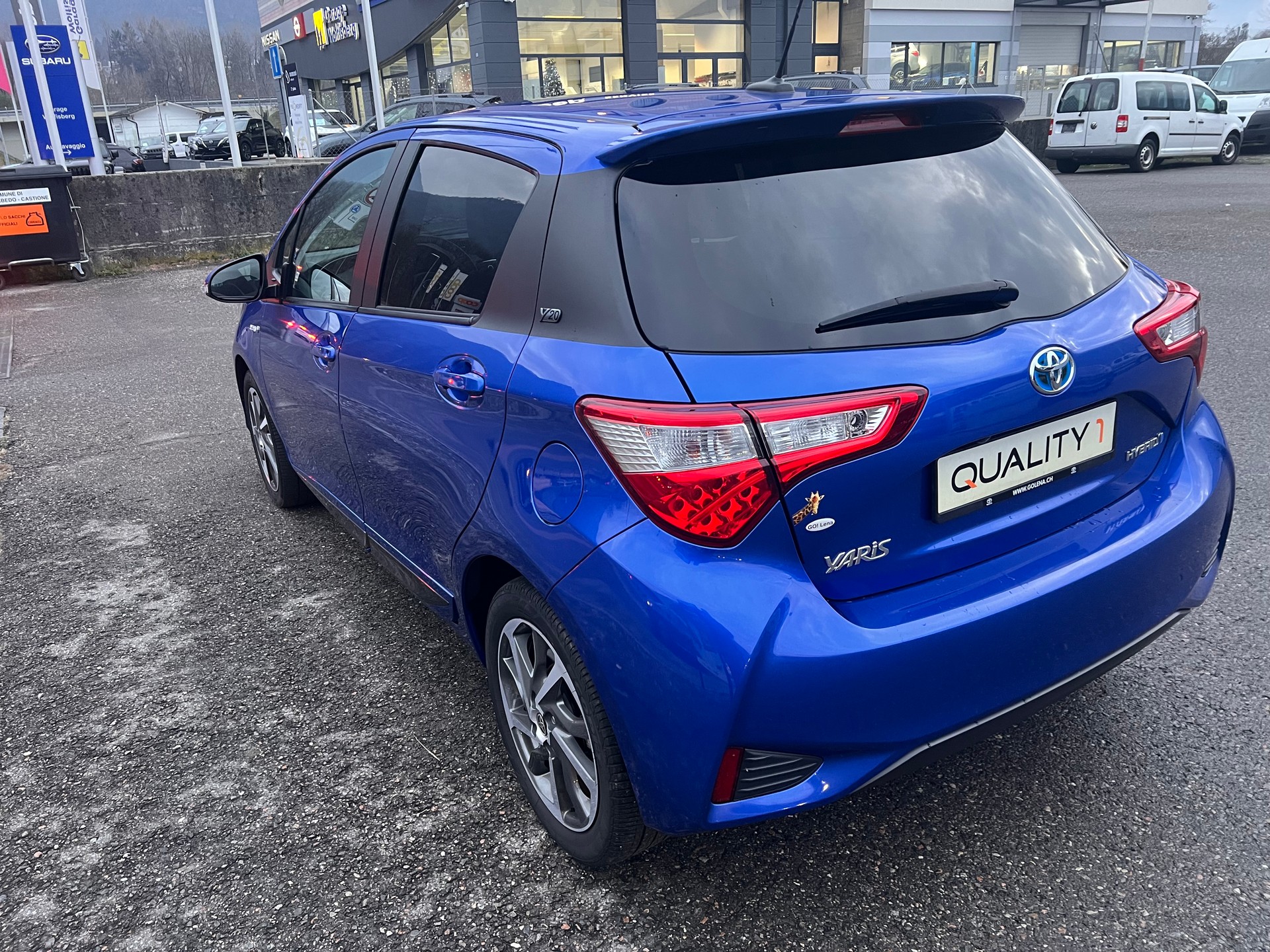 TOYOTA Yaris 1.5 VVT-i Hybrid Trend e-CVT-image-4