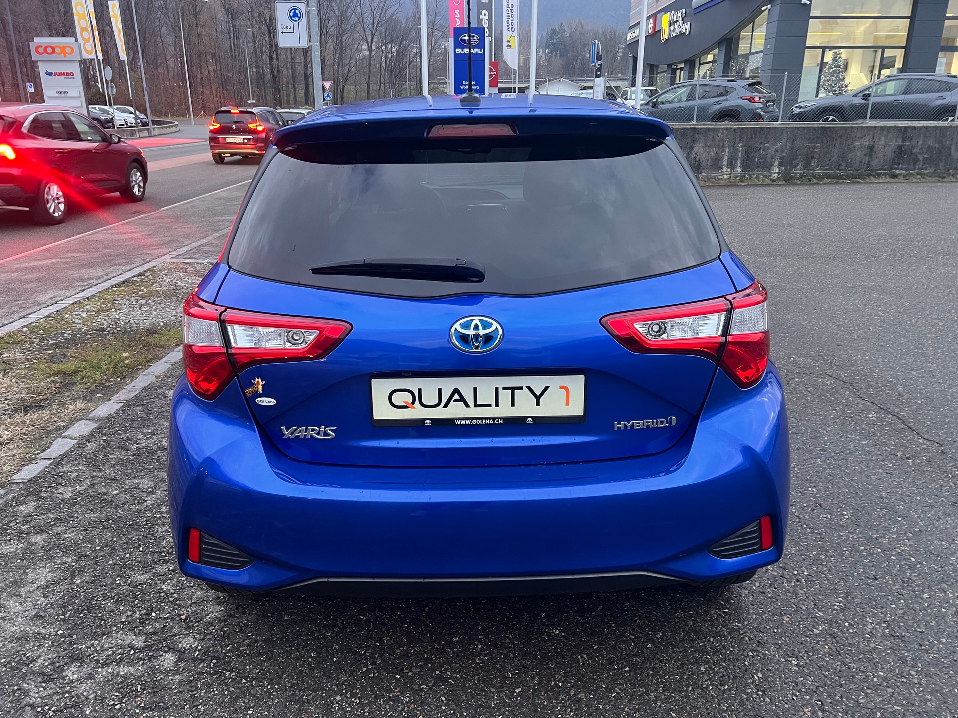 TOYOTA Yaris 1.5 VVT-i Hybrid Trend e-CVT-image-5