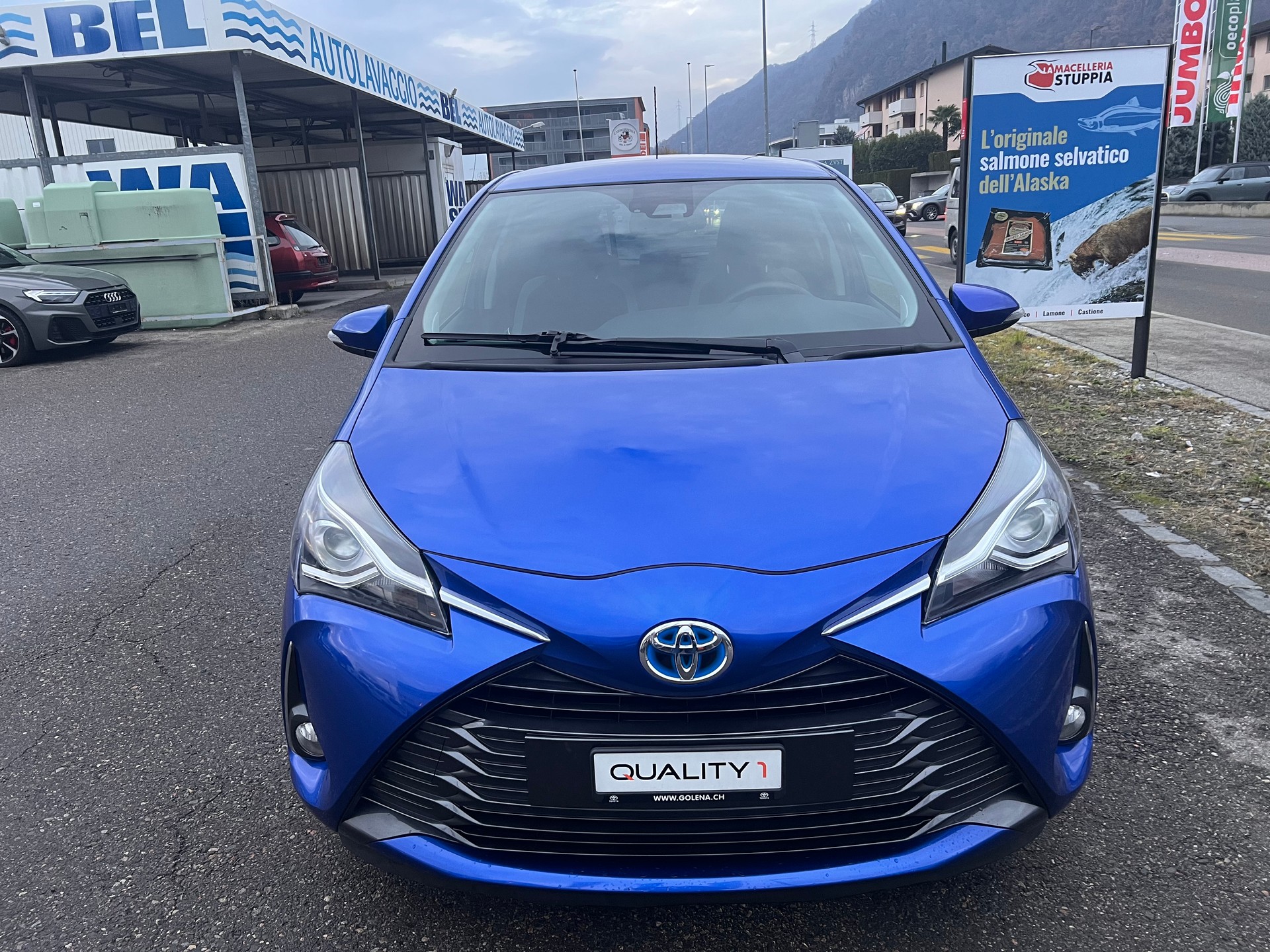 TOYOTA Yaris 1.5 VVT-i Hybrid Trend e-CVT-image-2