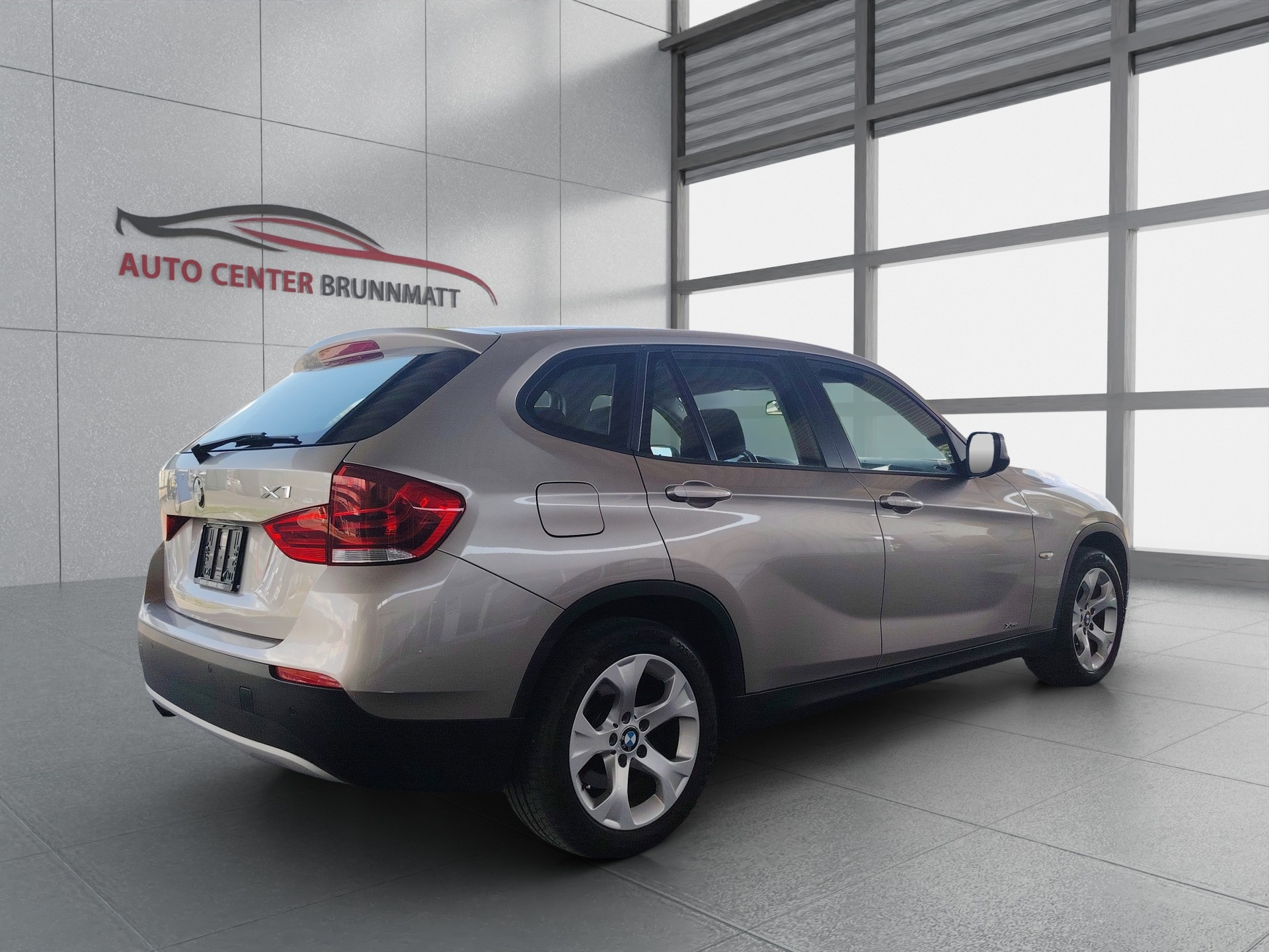 BMW X1 xDrive 18d-image-4