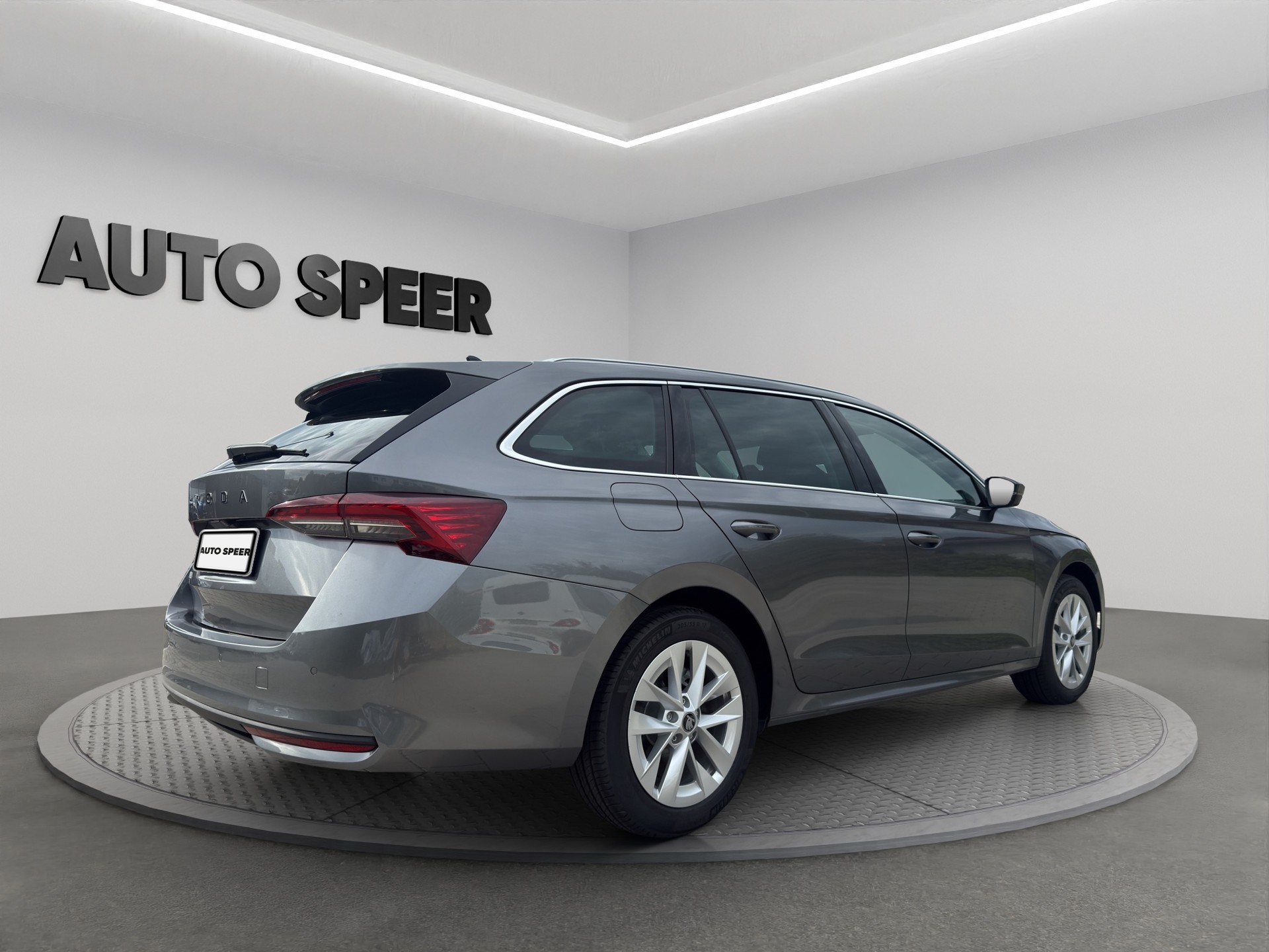 SKODA SKODA Octavia Combi 1.5 TSI mHEV DSG Selection-image-8