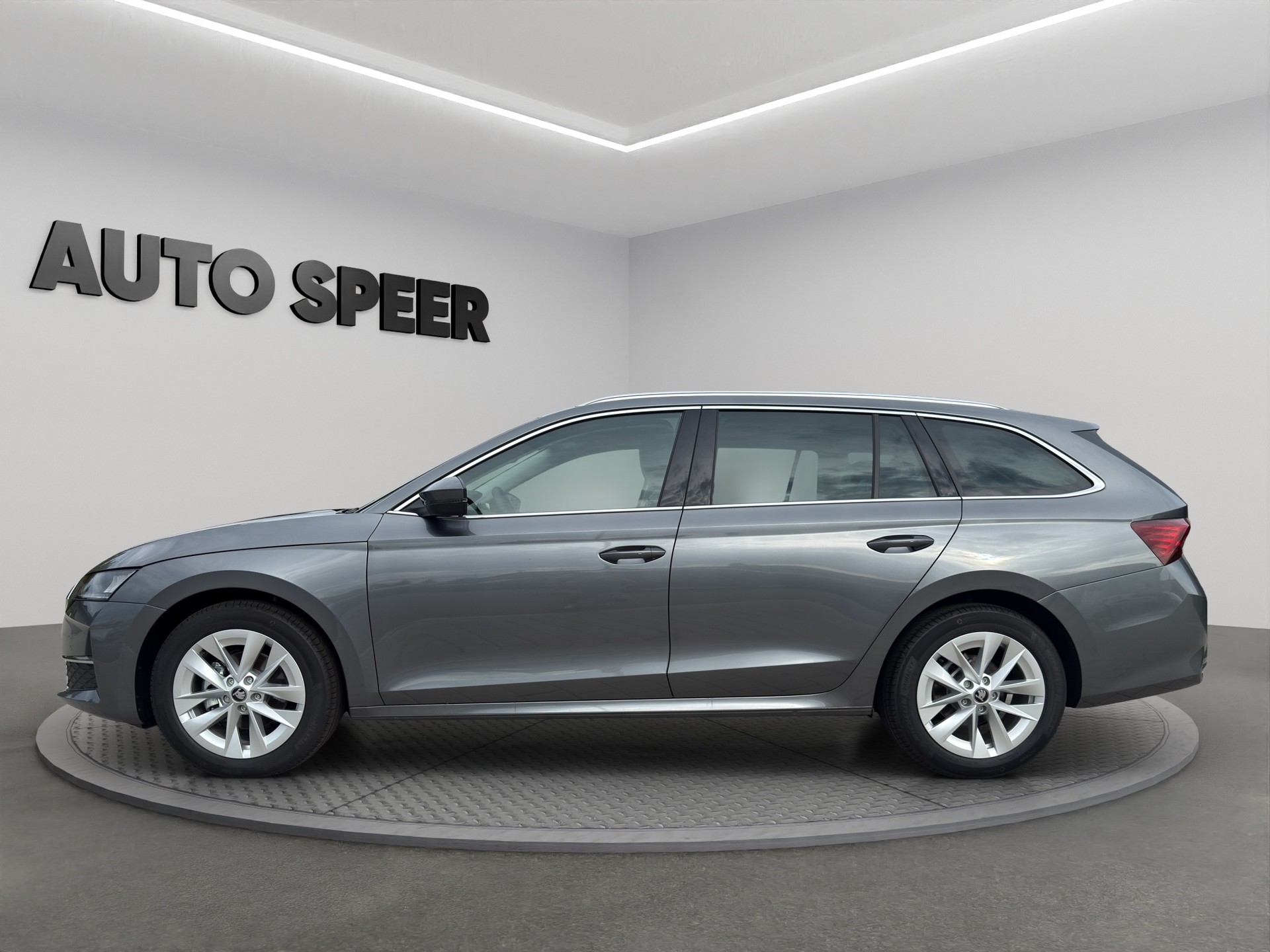 SKODA SKODA Octavia Combi 1.5 TSI mHEV DSG Selection-image-2
