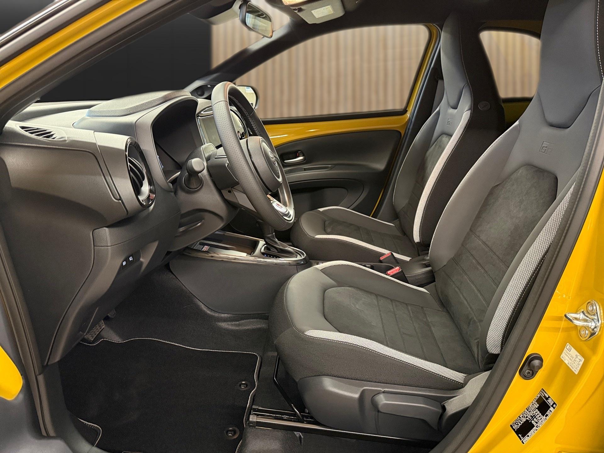 TOYOTA Aygo X 1.5 GR Sport e-CVT-image-11