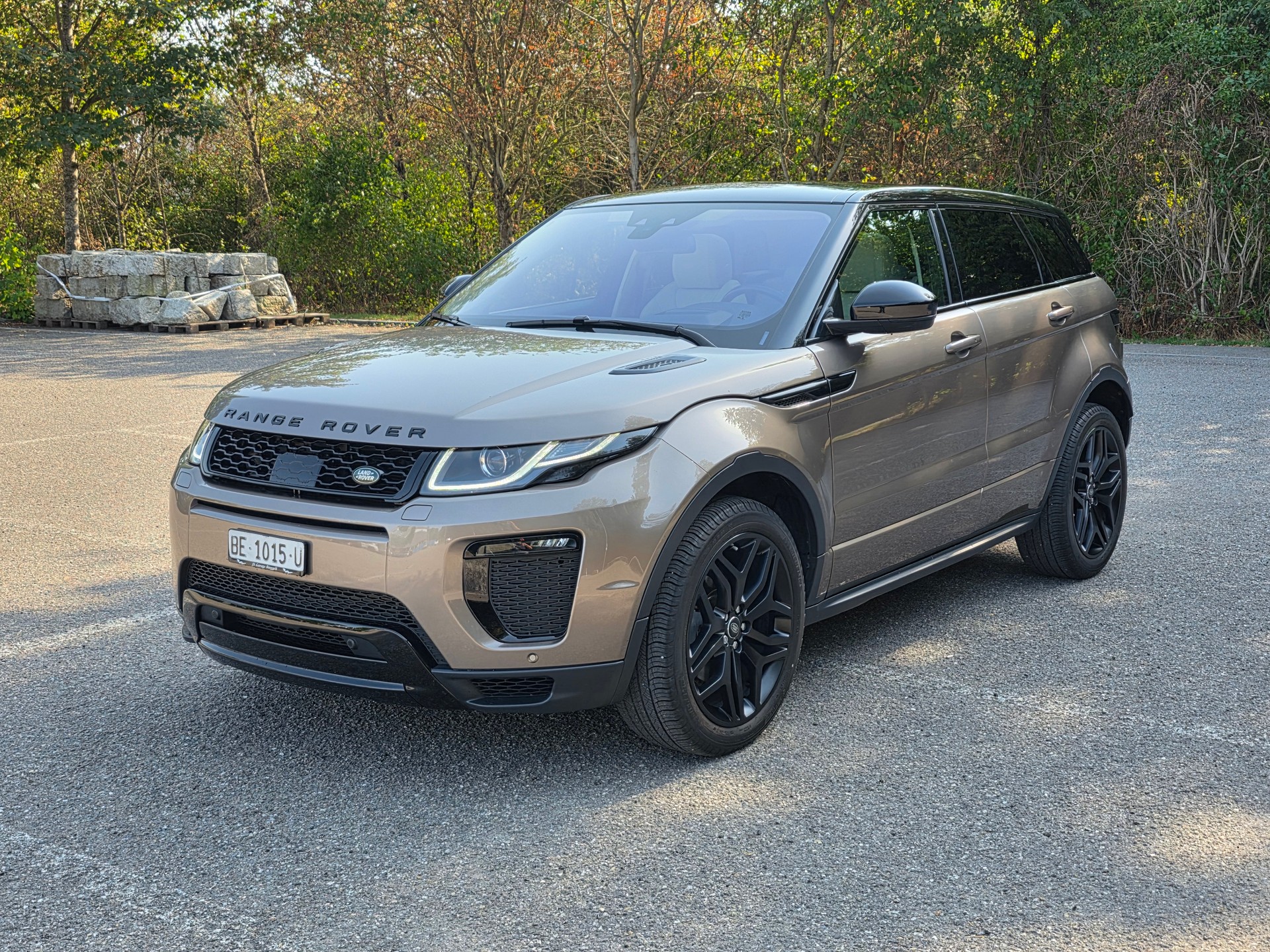 LAND ROVER Range Rover Evoque 2.0 Si4 HSE Dynamic AT9-image-0