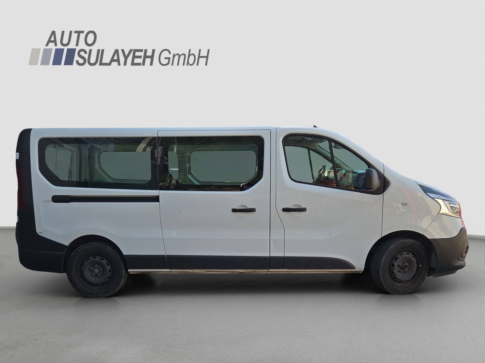 RENAULT Trafic 2.0 ENERGY dCi170 3.0t Business L2H1-image-1