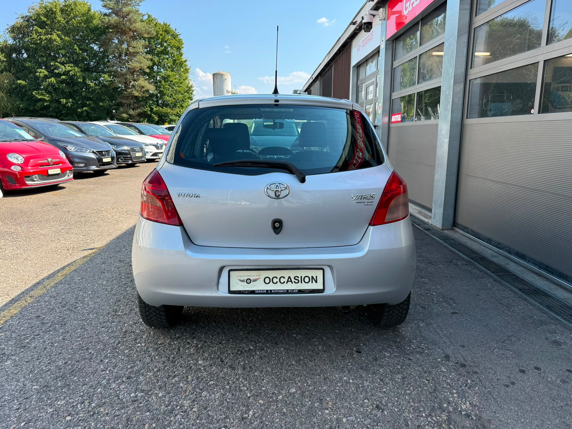 TOYOTA Yaris 1.3 Linea Sol-image-5