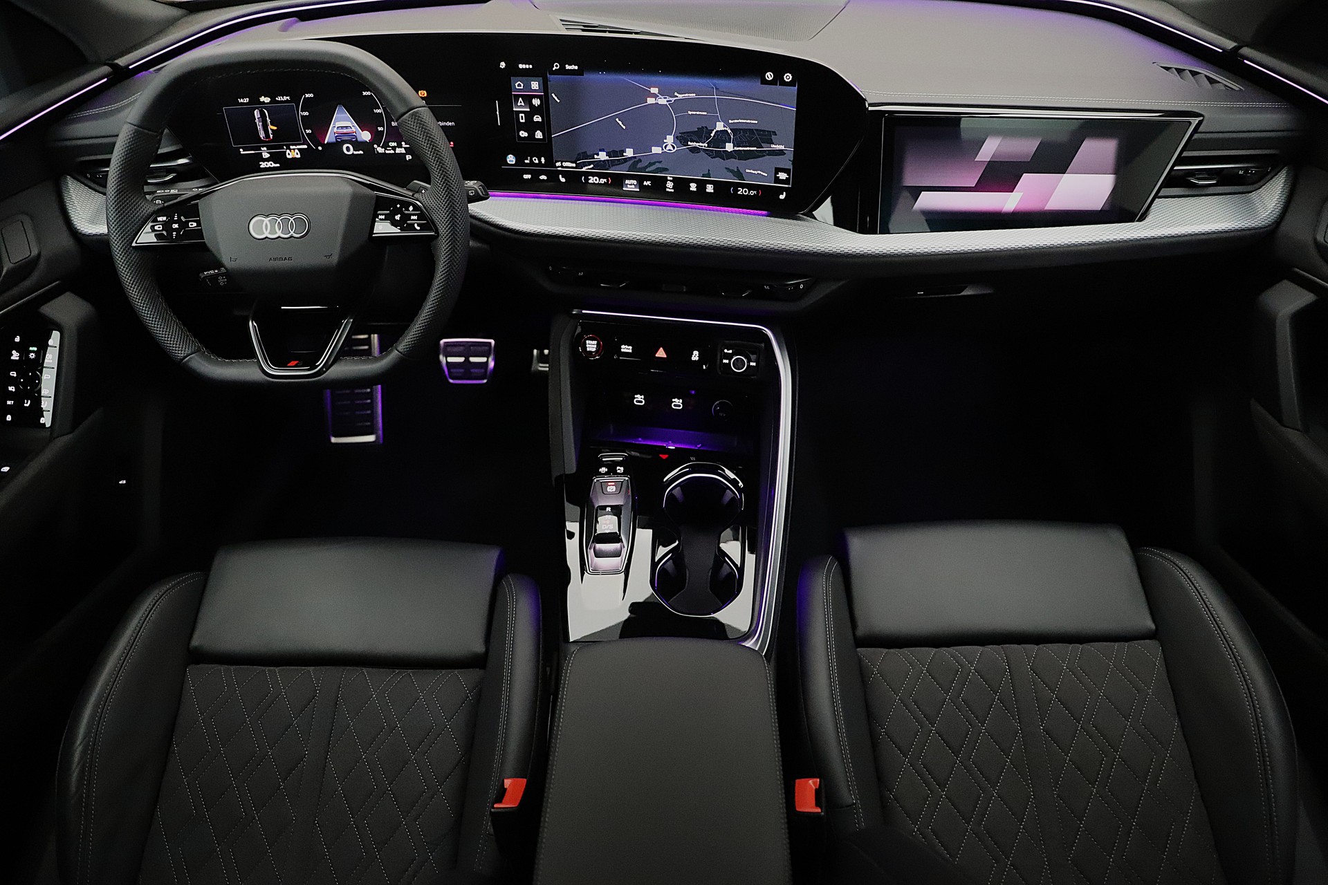 AUDI Q5 Sportback TFSI quattro S-tronic S-Line Interieur + Exterieur Edition One Paket-image-5