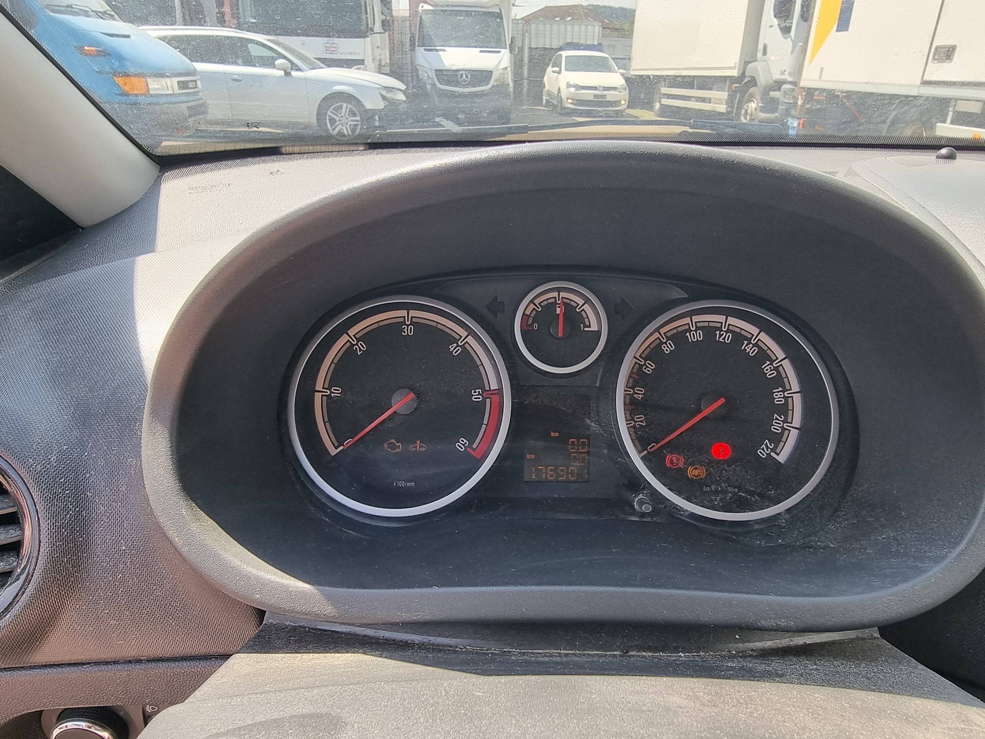 OPEL CORSA-image-9
