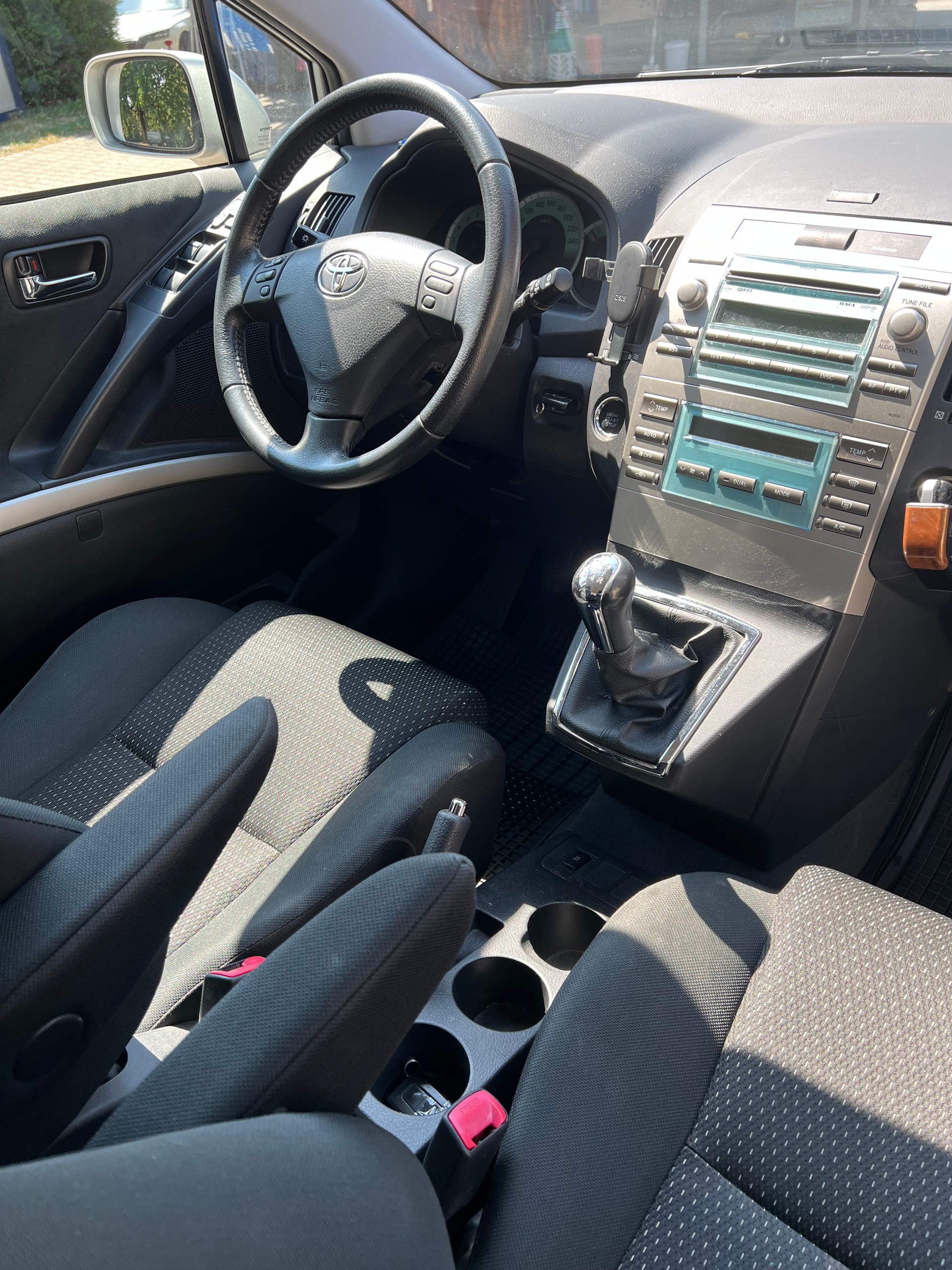 TOYOTA Corolla Verso 1.8 Linea Sol-image-7