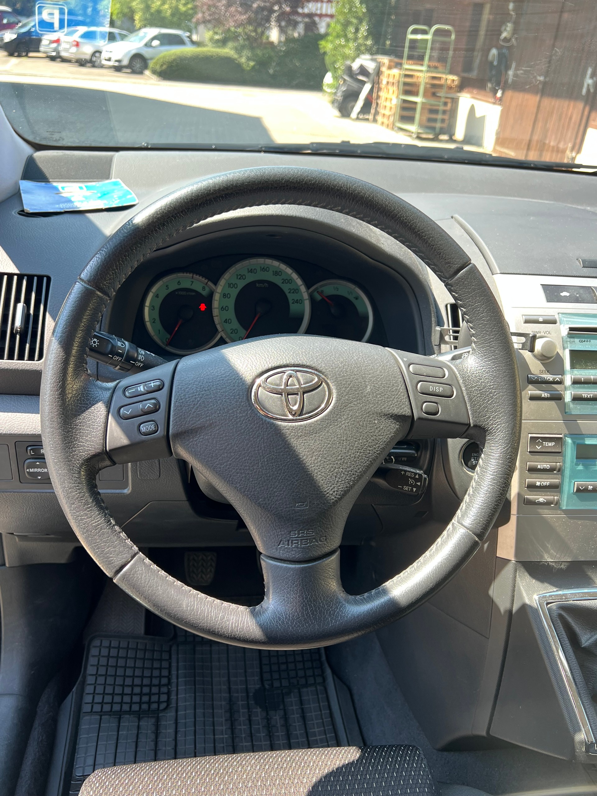 TOYOTA Corolla Verso 1.8 Linea Sol-image-9