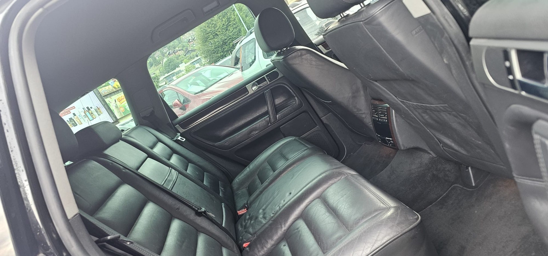 VW Touareg 3.0 TDI-image-9