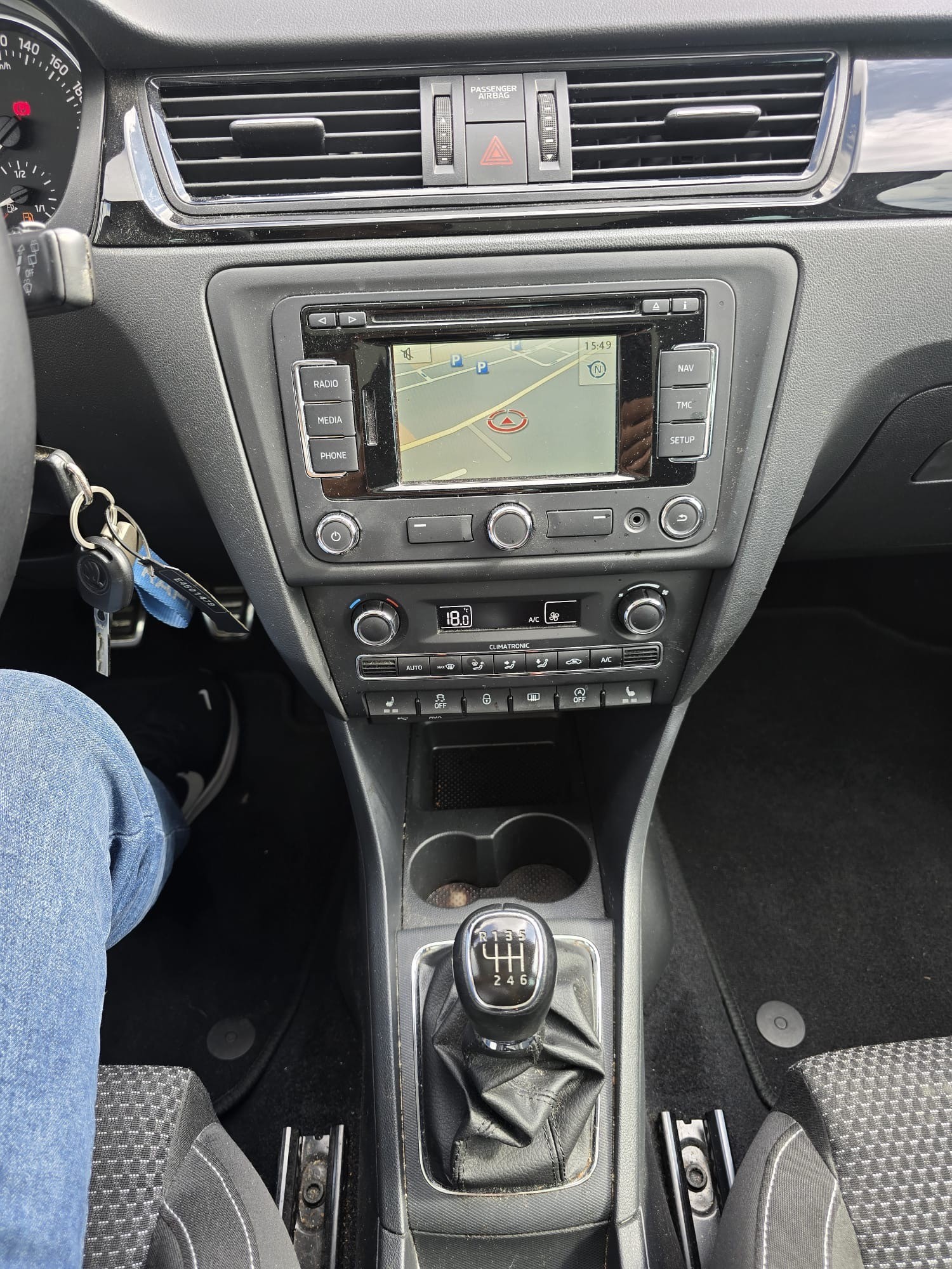 SKODA Rapid Spaceback 1.2 TSI Elegance-image-8