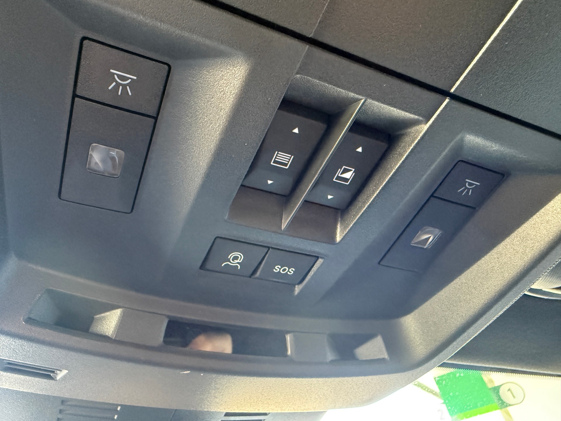 PEUGEOT 3008 145 e-DCS6 Hybrid GT-image-10