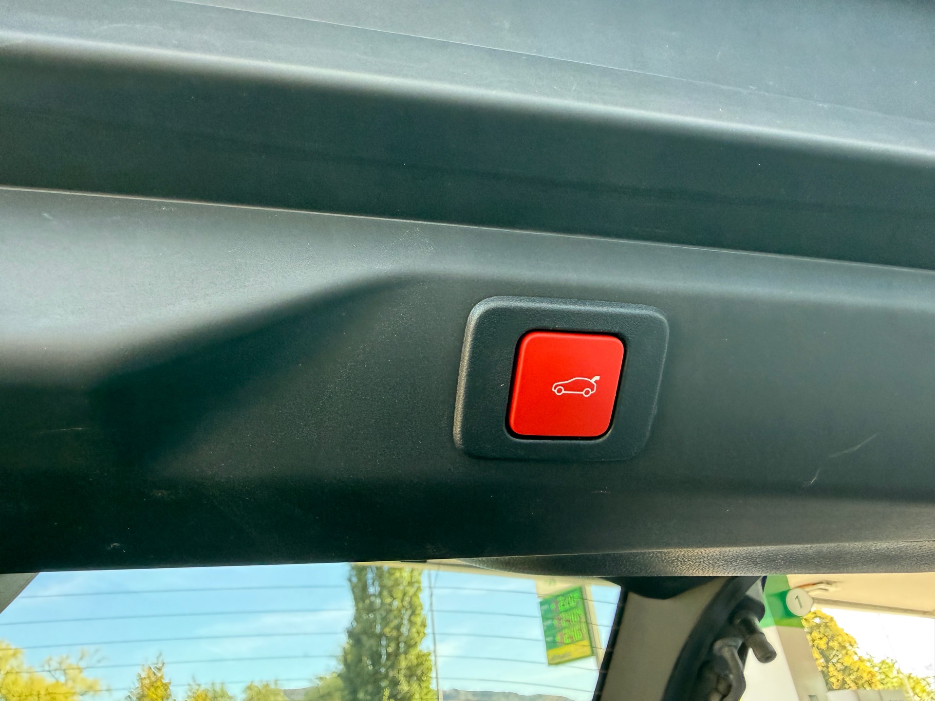 PEUGEOT 3008 145 e-DCS6 Hybrid GT-image-5