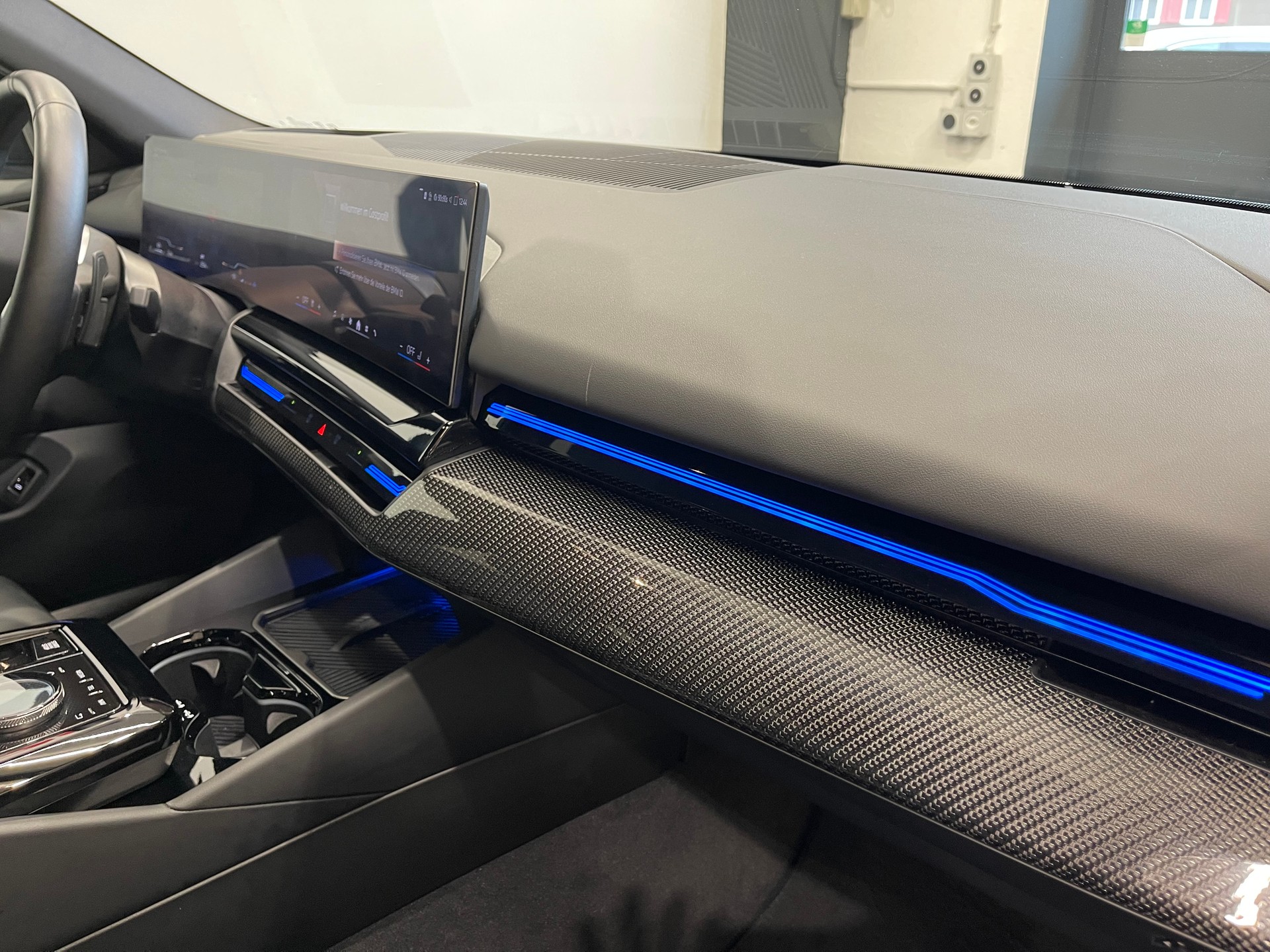 BMW 520i 48V M Sport Steptronic-image-19
