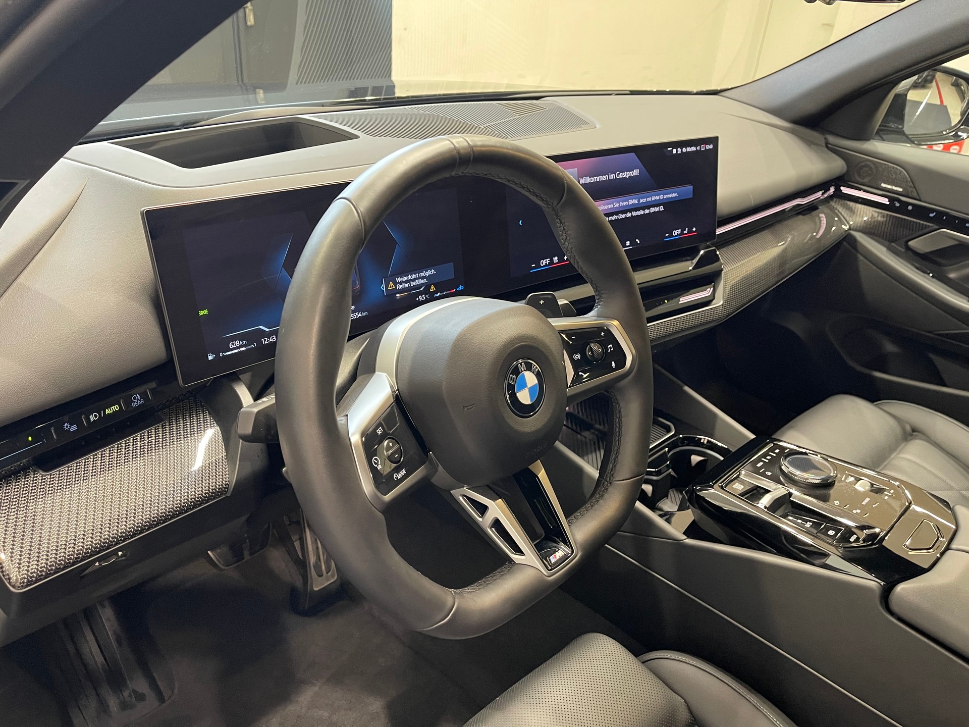 BMW 520i 48V M Sport Steptronic-image-10