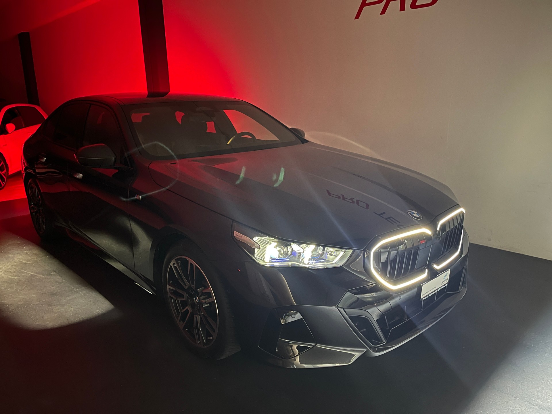 BMW 520i 48V M Sport Steptronic-image-27