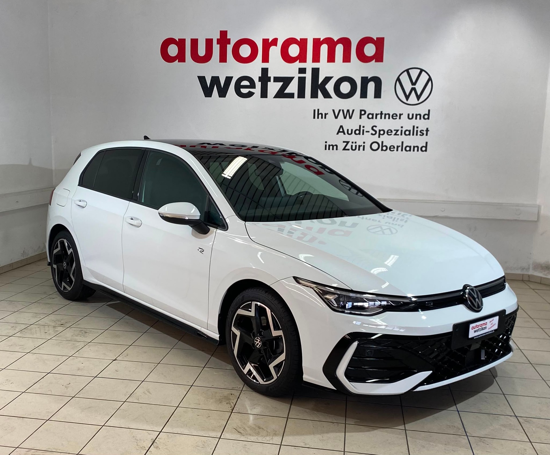 VW Golf 1.5 e TSI mHEV R-Line DSG-image-0
