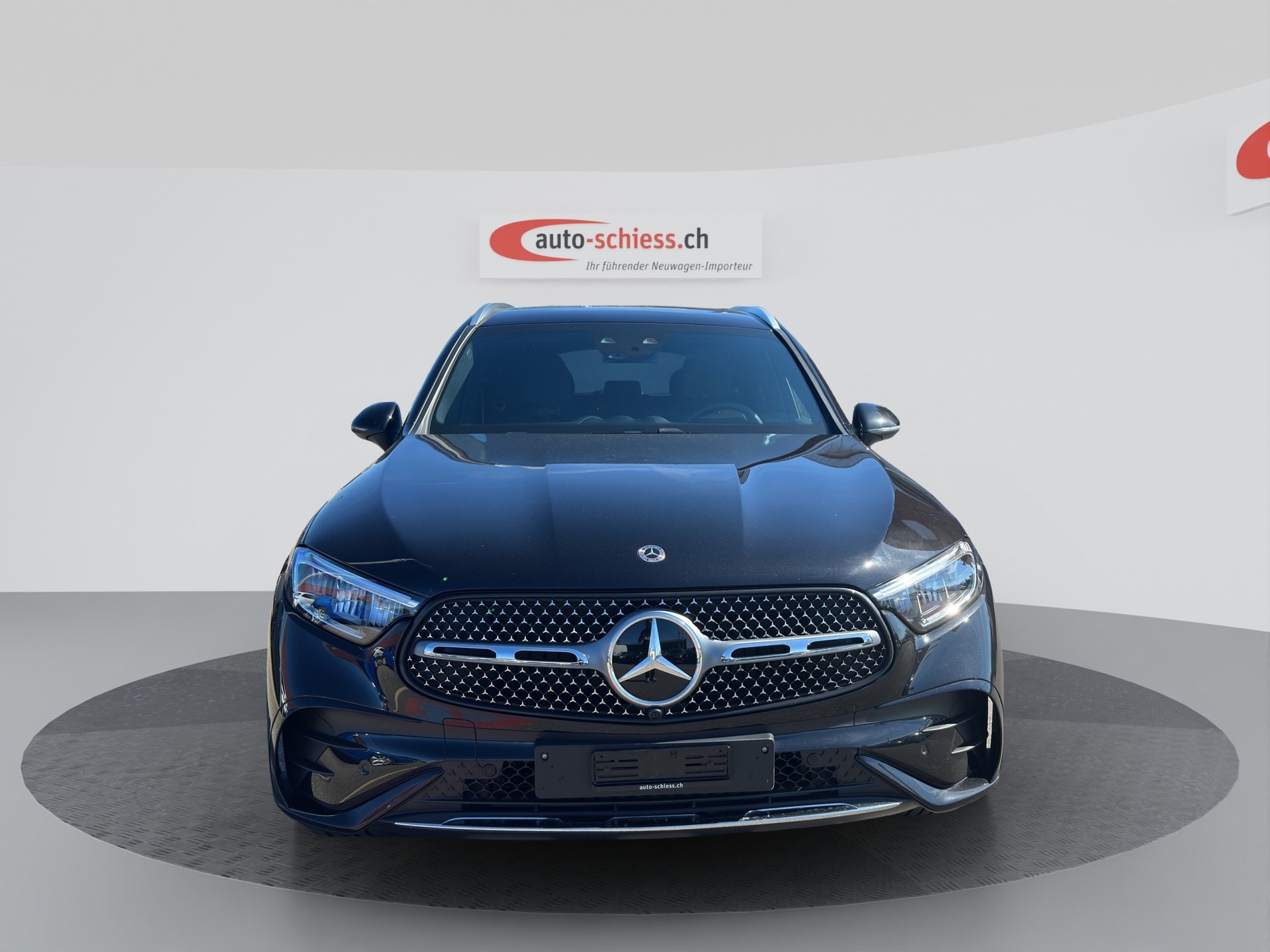 MERCEDES-BENZ 300 GLC 300 d 4Matic 9G-Tronic AMG Edition-showroom-element-1