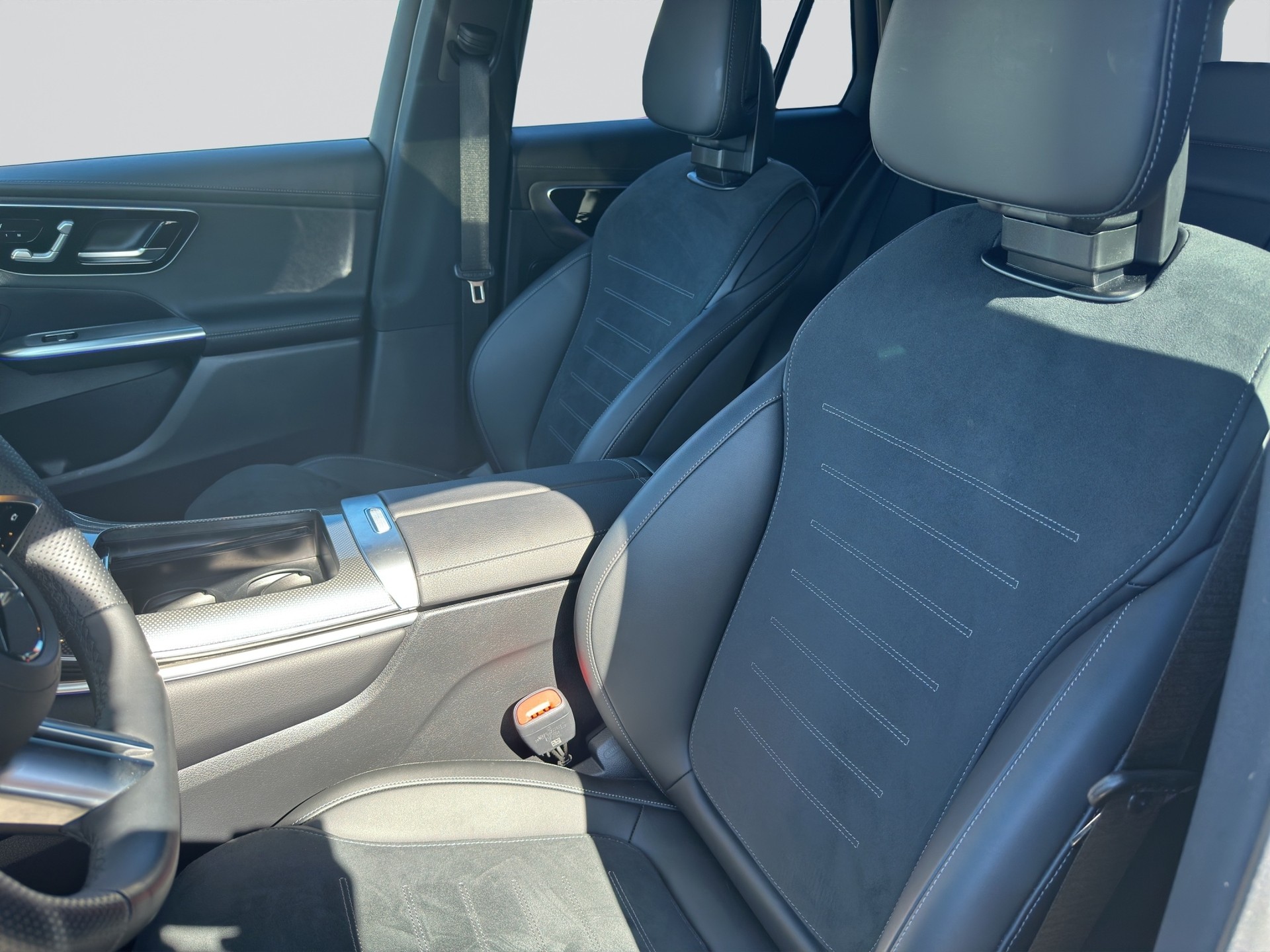 MERCEDES-BENZ 300 GLC 300 d 4Matic 9G-Tronic AMG Edition-image-4