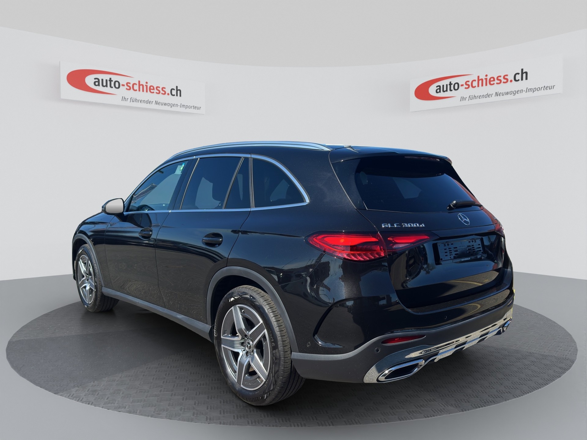 MERCEDES-BENZ 300 GLC 300 d 4Matic 9G-Tronic AMG Edition-showroom-element-2