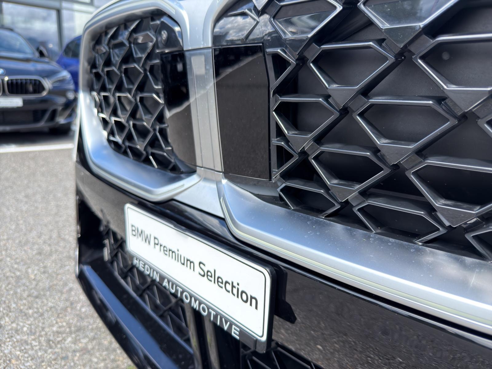 BMW X2 20d xDrive paddles-image-21