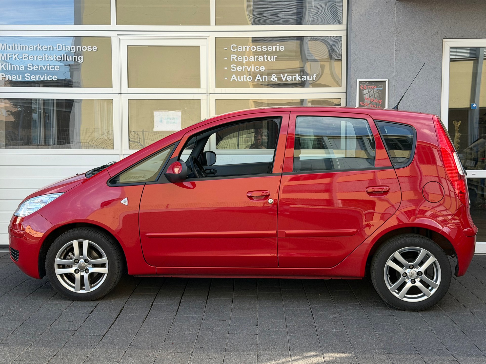 MITSUBISHI Colt 1.3 16V Fashion*Frisch ab MFK&Service*8-Fach Räder*Top Gepflegt*A/C Klima*-image-1