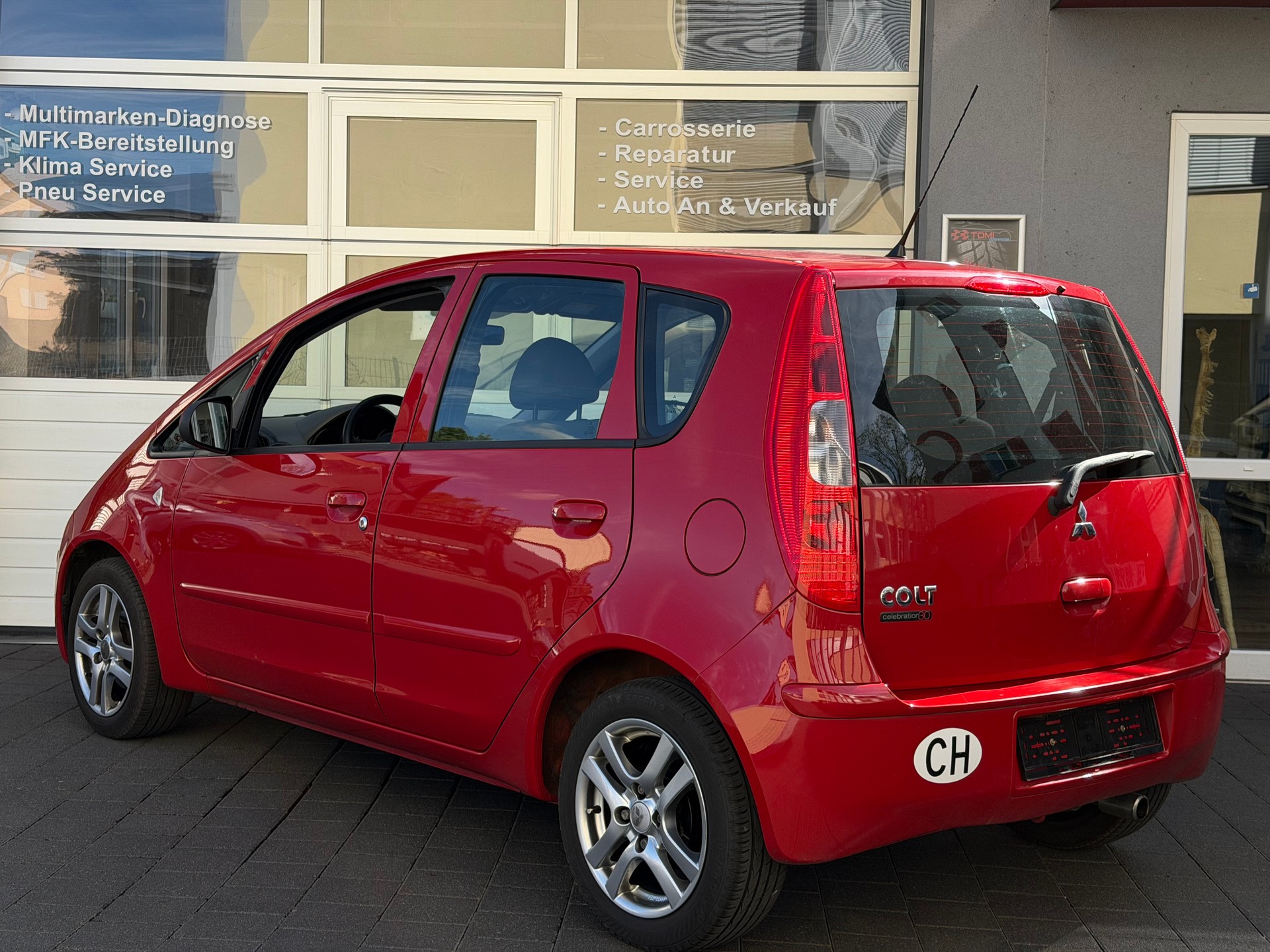 MITSUBISHI Colt 1.3 16V Fashion*Frisch ab MFK&Service*8-Fach Räder*Top Gepflegt*A/C Klima*-image-3