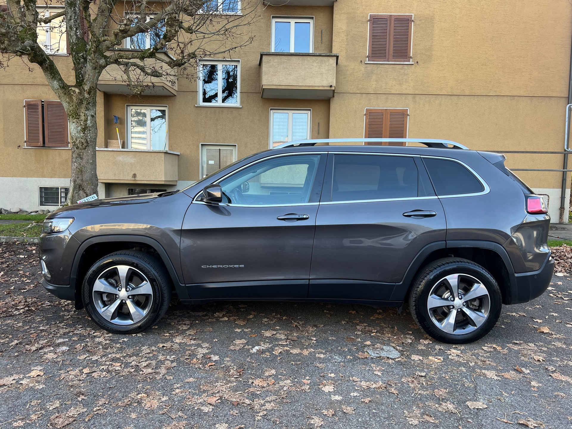 JEEP Cherokee 2.2MJ Limited AWD Drive I 9ATX-image-2