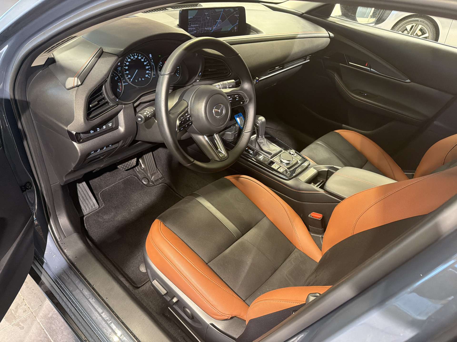 MAZDA CX-30 SKYACTIV-G 140 MHEV Nagisa Automat-image-5