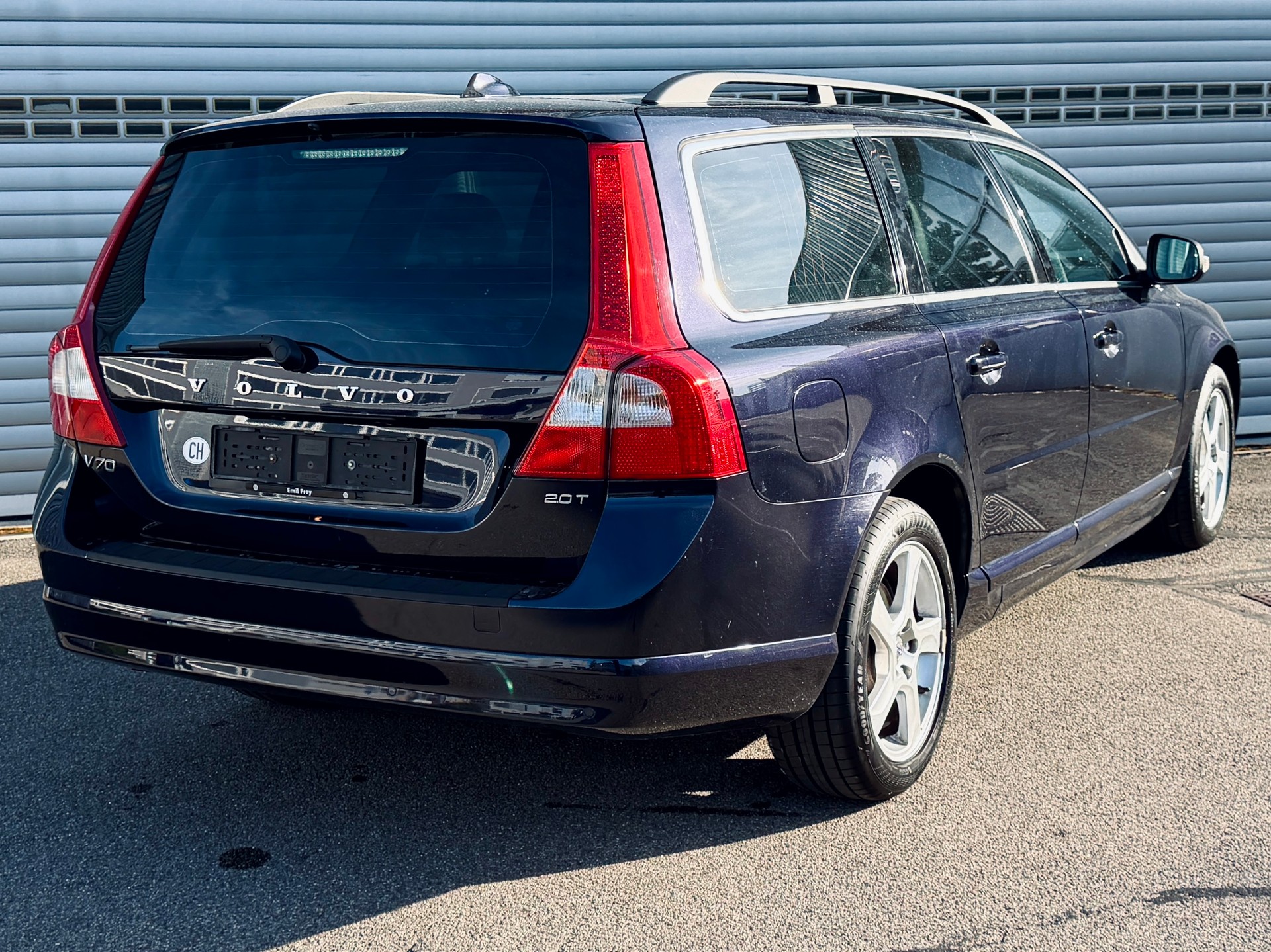 VOLVO V70 2.0T Summum Powershift-image-5
