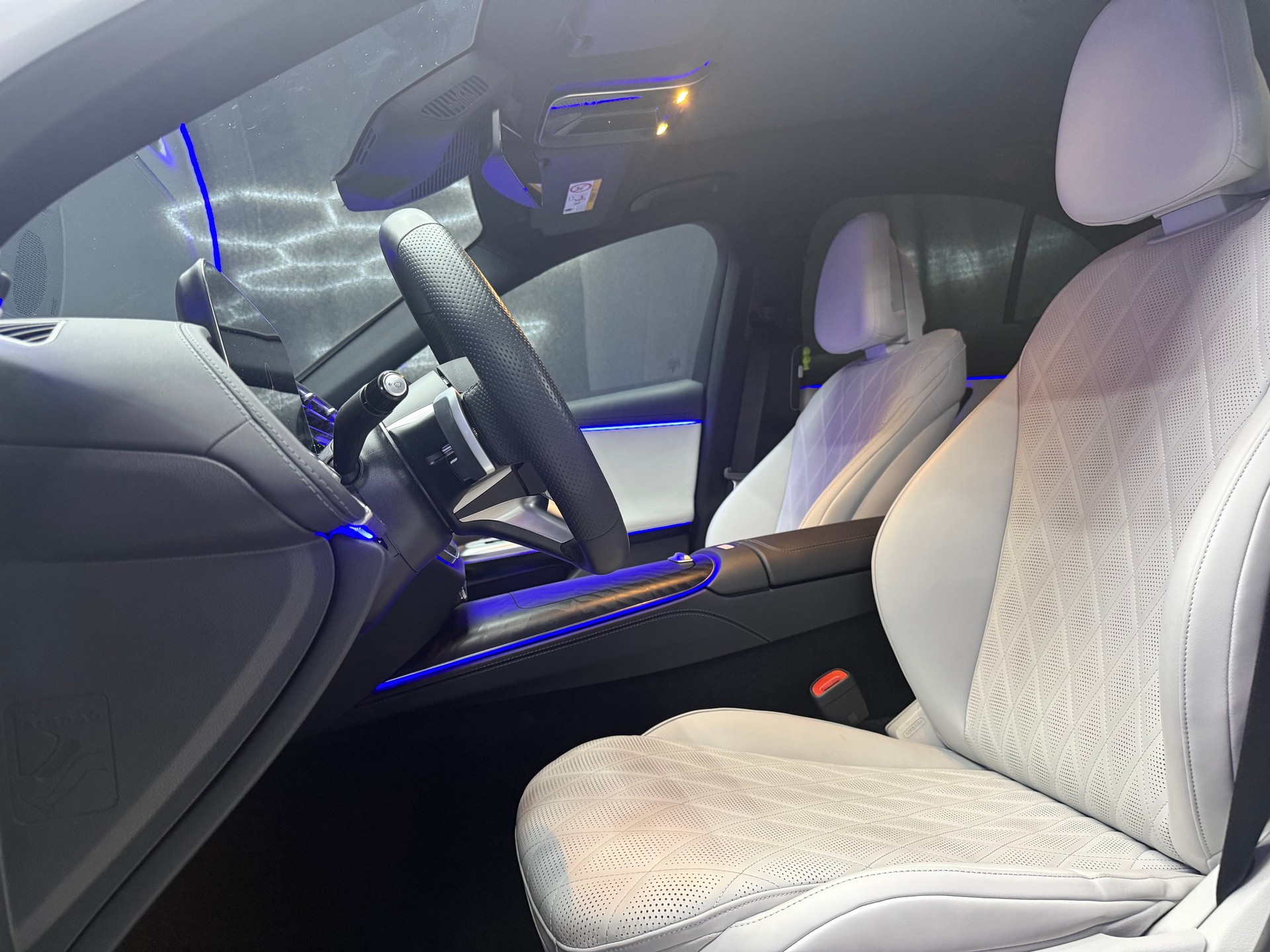 MERCEDES-BENZ E 450 d 4Matic 9G-Tronic-image-16