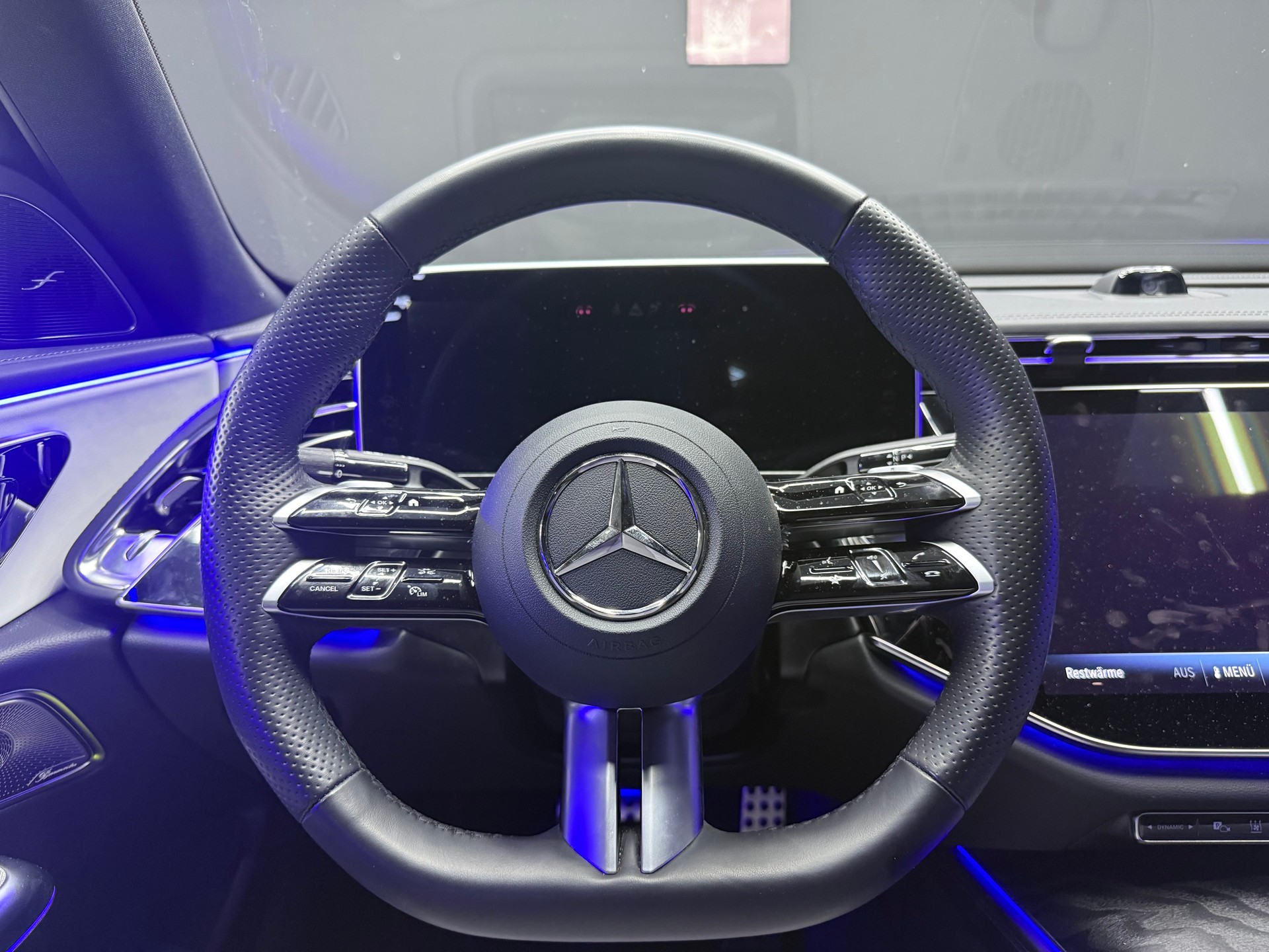 MERCEDES-BENZ E 450 d 4Matic 9G-Tronic-image-13