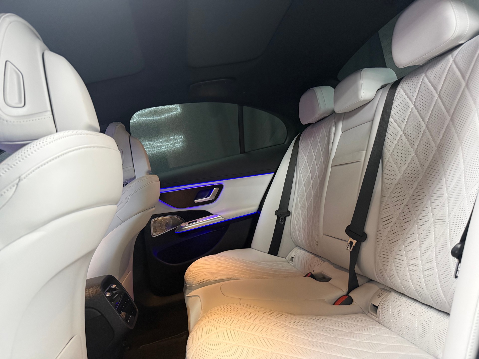 MERCEDES-BENZ E 450 d 4Matic 9G-Tronic-image-8