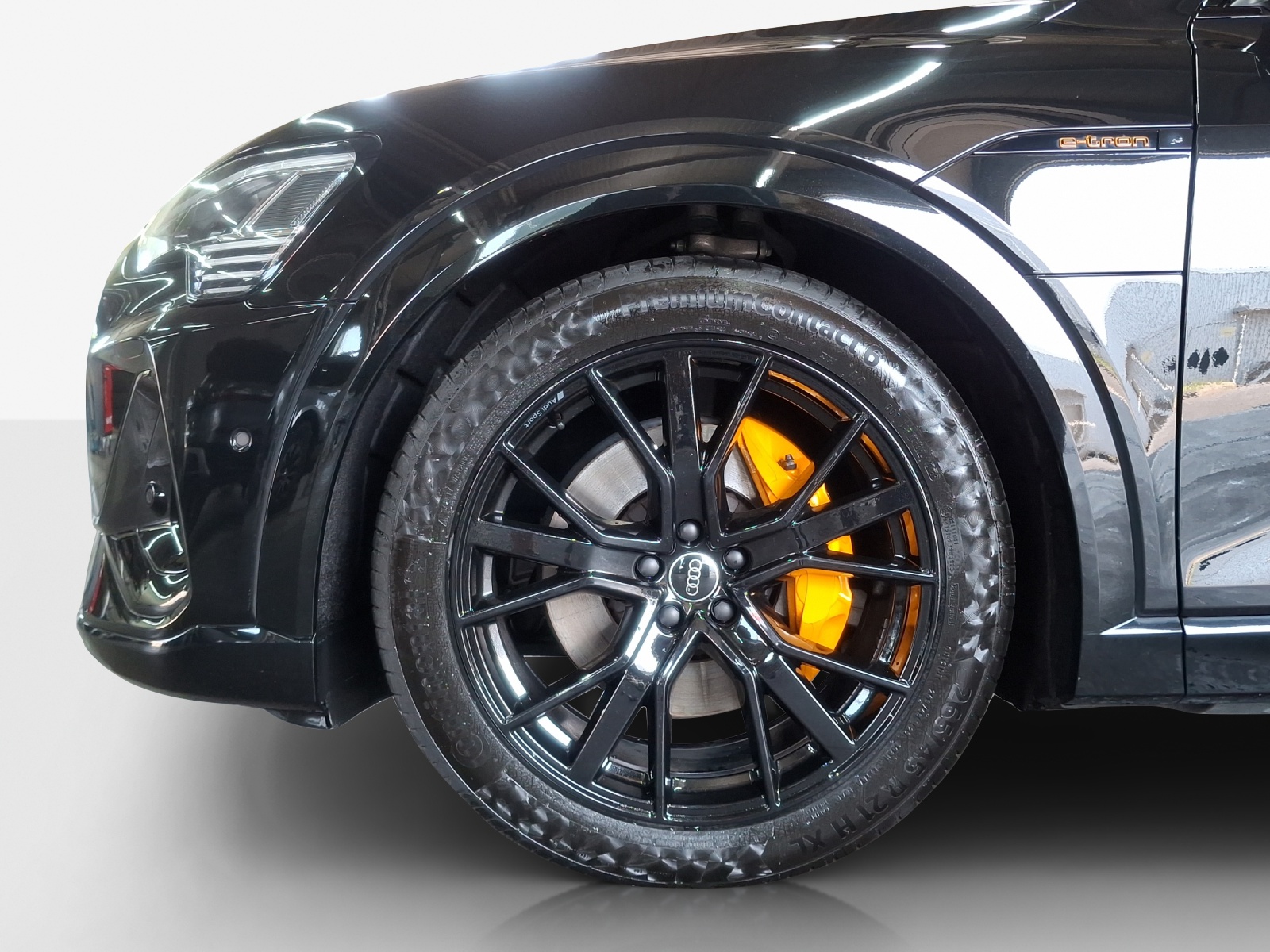 AUDI e-tron 55 Sportback S Line Black Edition quattro-image-14