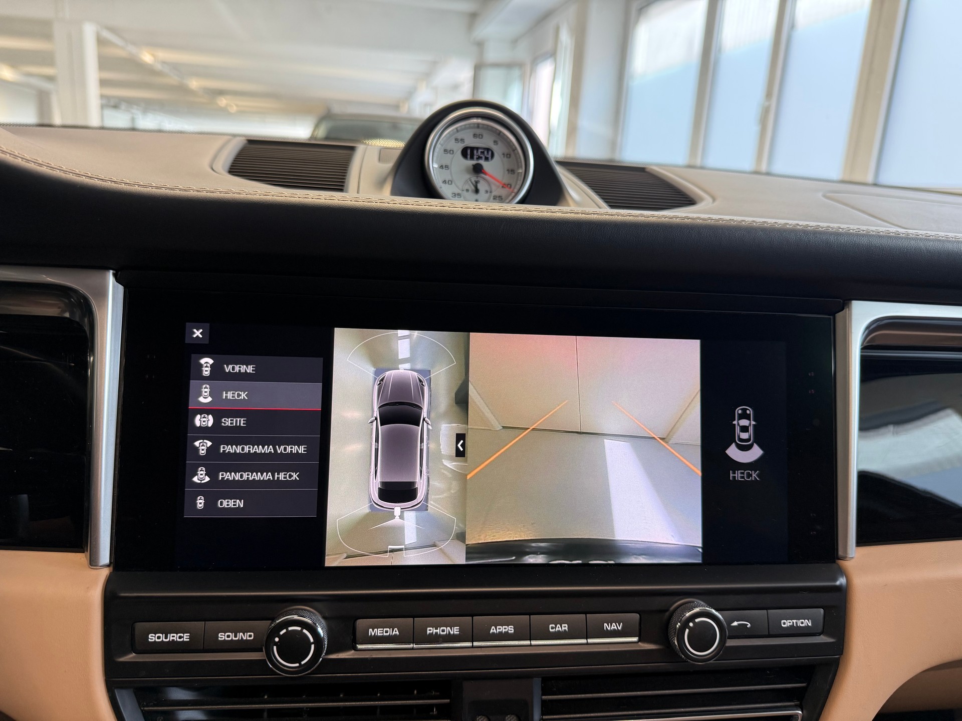 PORSCHE Macan S PDK-image-10