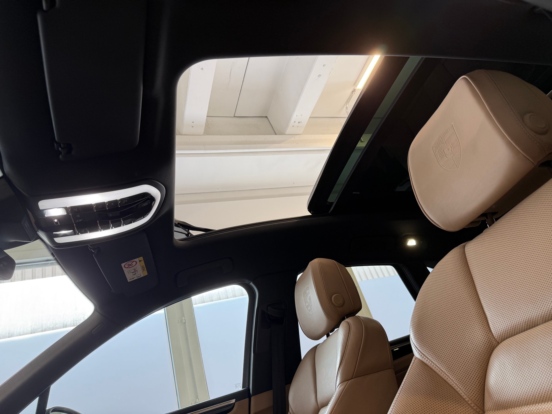 PORSCHE Macan S PDK-image-16